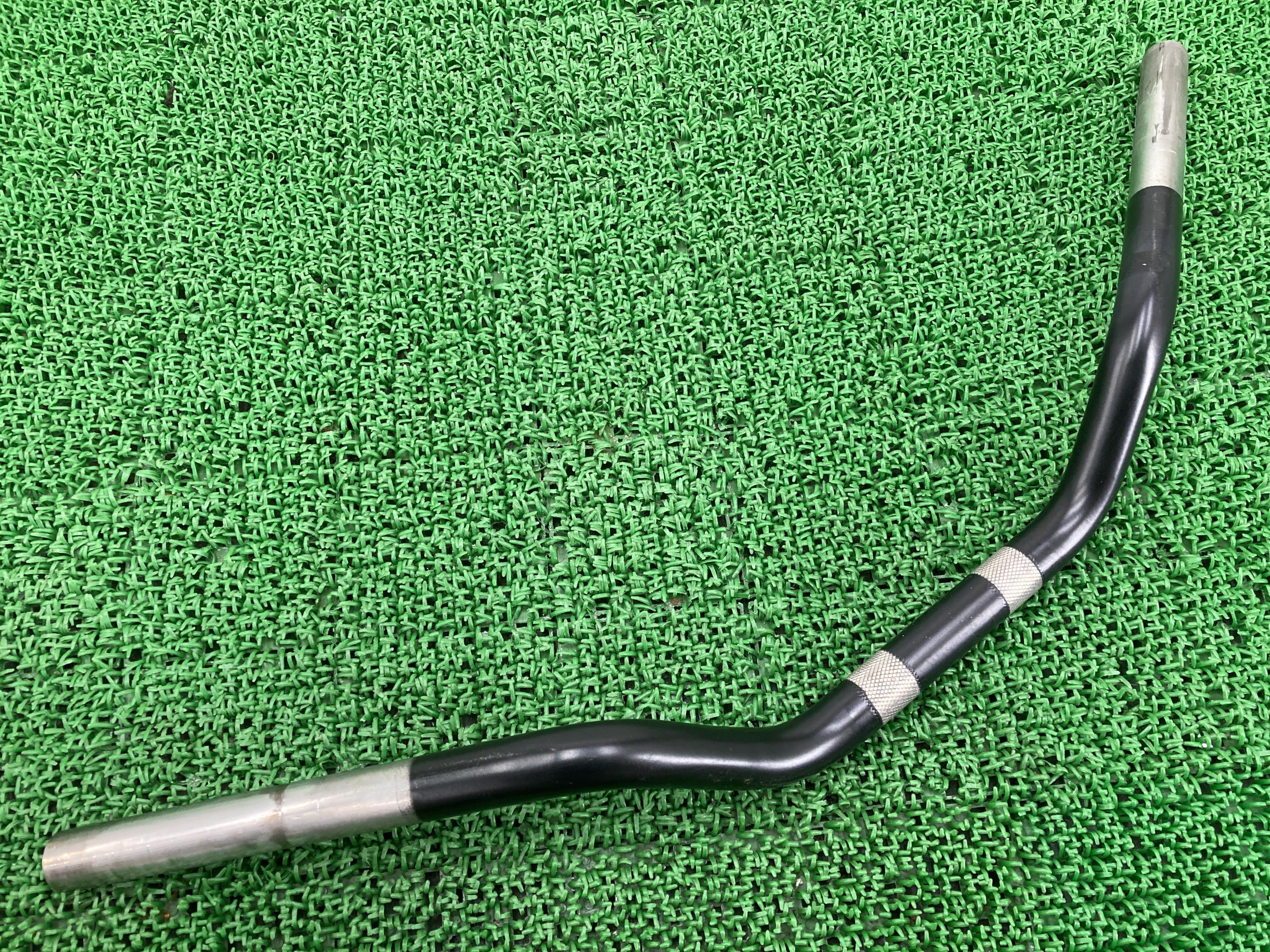 XL883Nハンドルハーレー純正バイク部品2010年〜XL1200Xアイアンフォーティーエイト曲がり無しそのまま使える車検Genuine【中古】