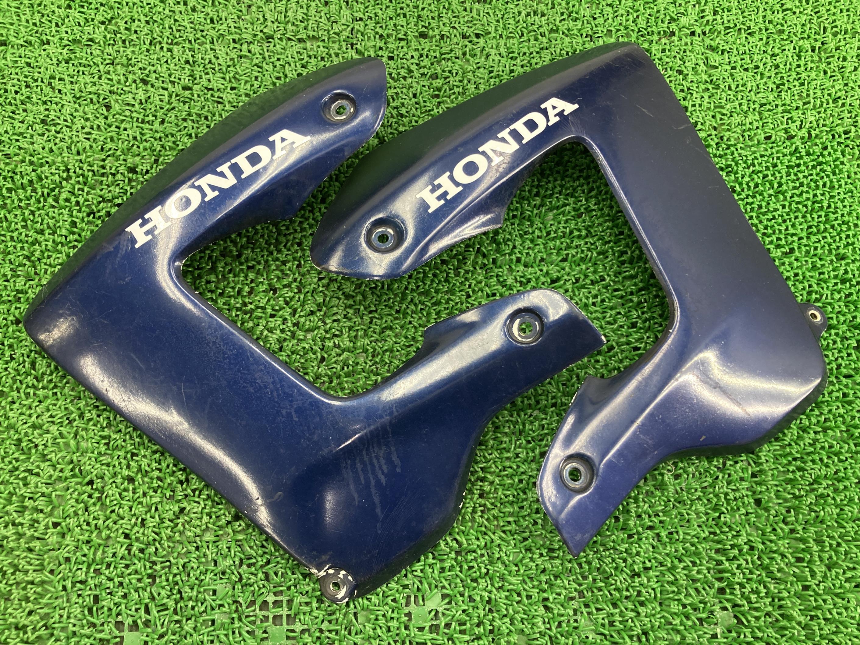 XL250ディグリー シュラウド 左右 青 ホンダ 純正 バイク 部品 MD26 コケキズ無し 割れ欠け無し 修復素材やペイント素材に 車検 Genuine 【...