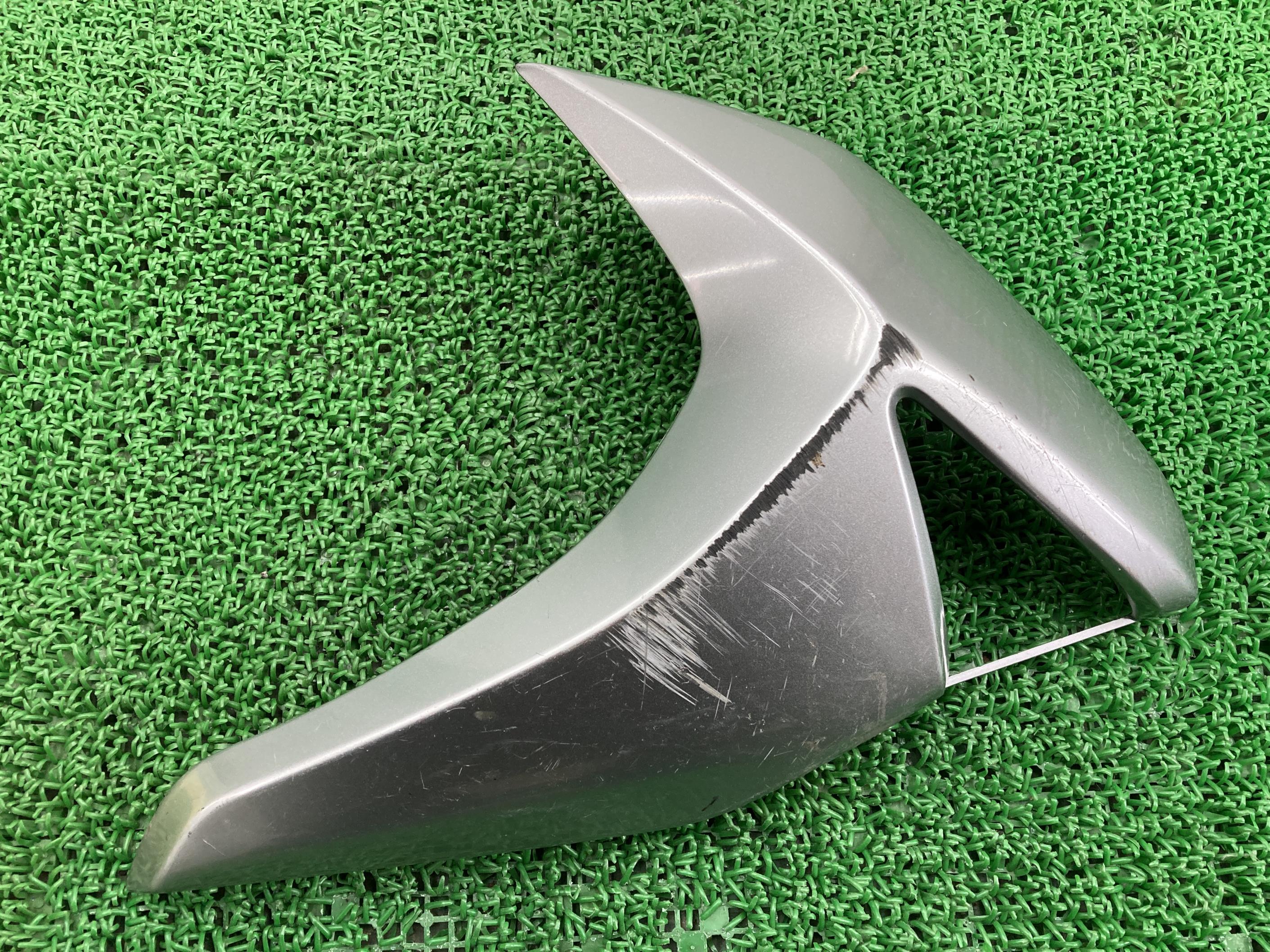 Z1000 シュラウド 右 銀 カワサキ 純正 バイク 部品 ZR1000B サイドカウル 割れ欠け無し 修復素材に ペイント素材に 車検 Genuine 【中古】