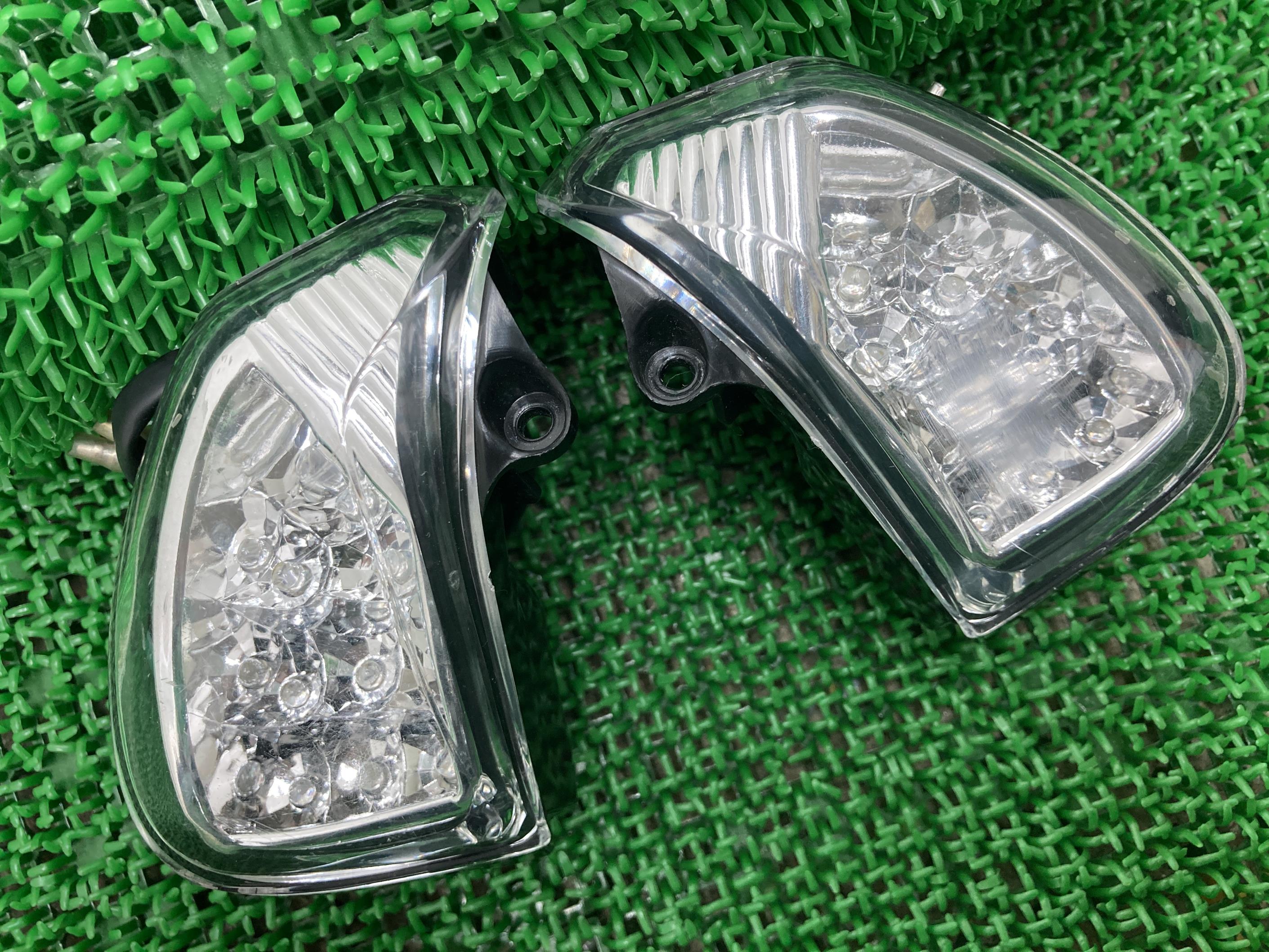 PCX125PCX150リアウインカー左右社外バイク部品JF28KF12クリアLEDウインカー割れ欠け無し品薄希少品【中古】