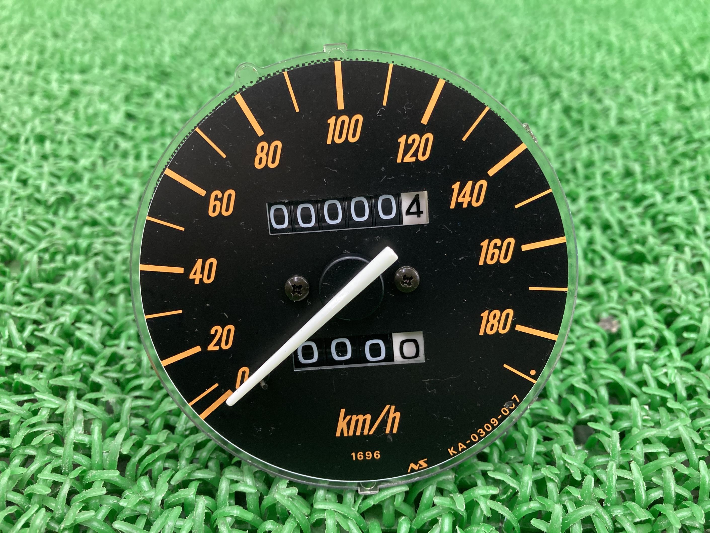 ZRX1200S スピードメーター カワサキ 純正 バイク 部品 新車外し ZRT20A 1696 KA-0309-007 割れ欠け無し そのまま使える 車検 ...