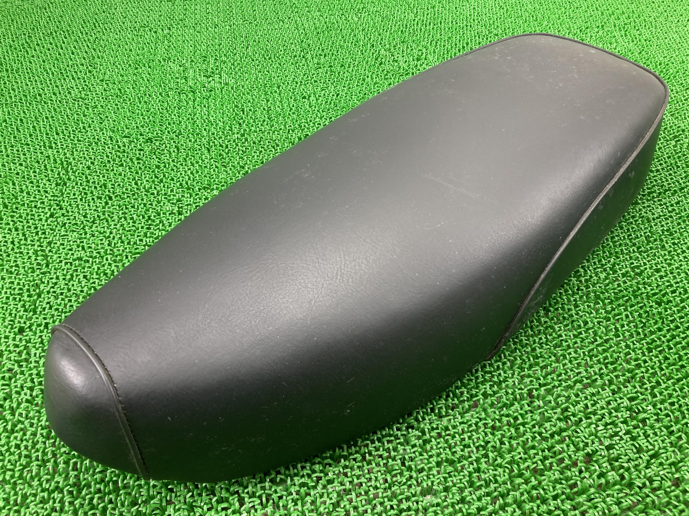 スーパーカブ90シート社外バイク部品HA02ダブルシートスチールベース破れ無し品薄希少品【中古】