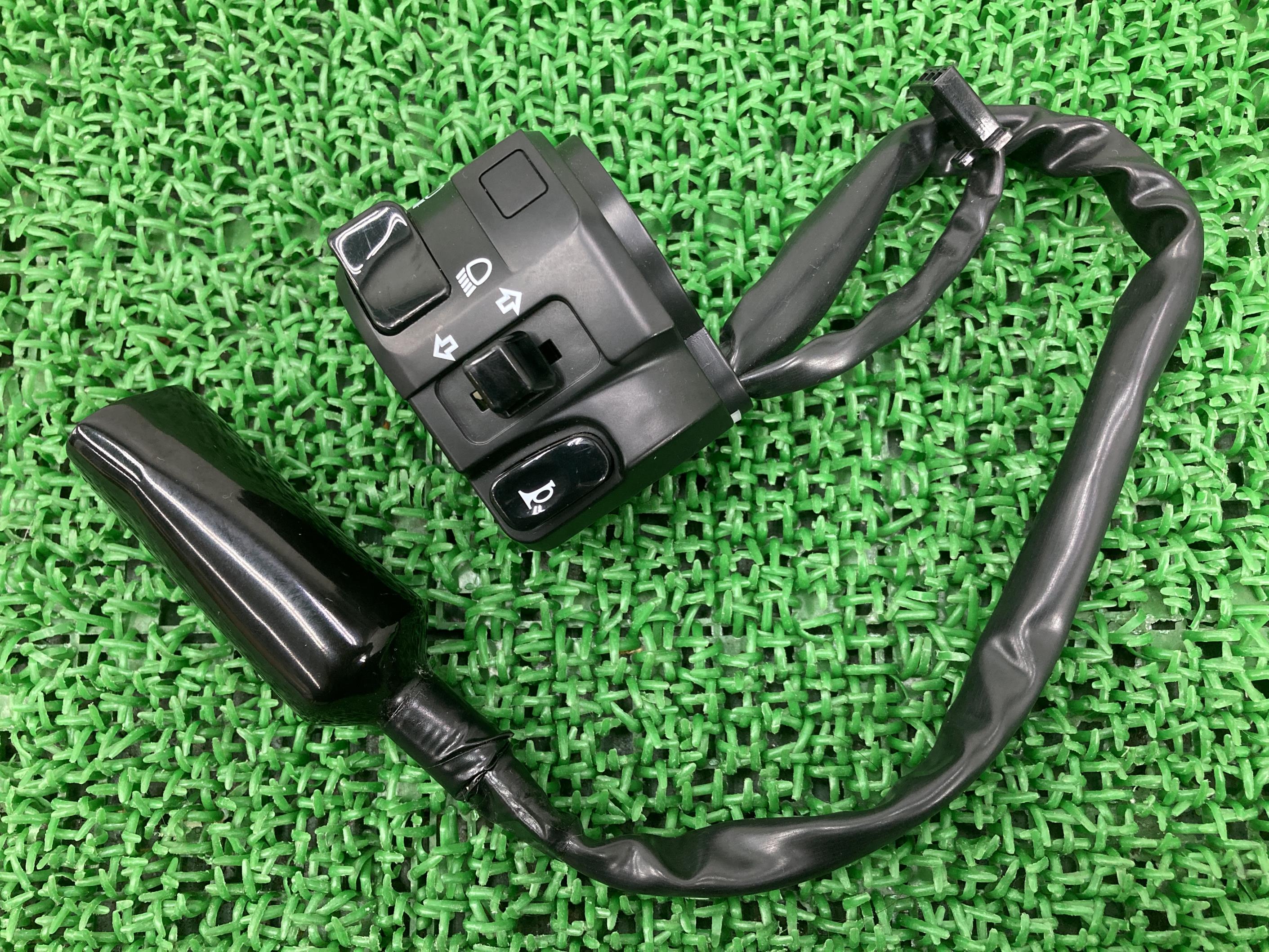 Z250SLハンドルスイッチ左カワサキ純正バイク部品美品BR250EBR250F割れ欠け無し断線無しそのまま使える車検Genuine【中古】 66