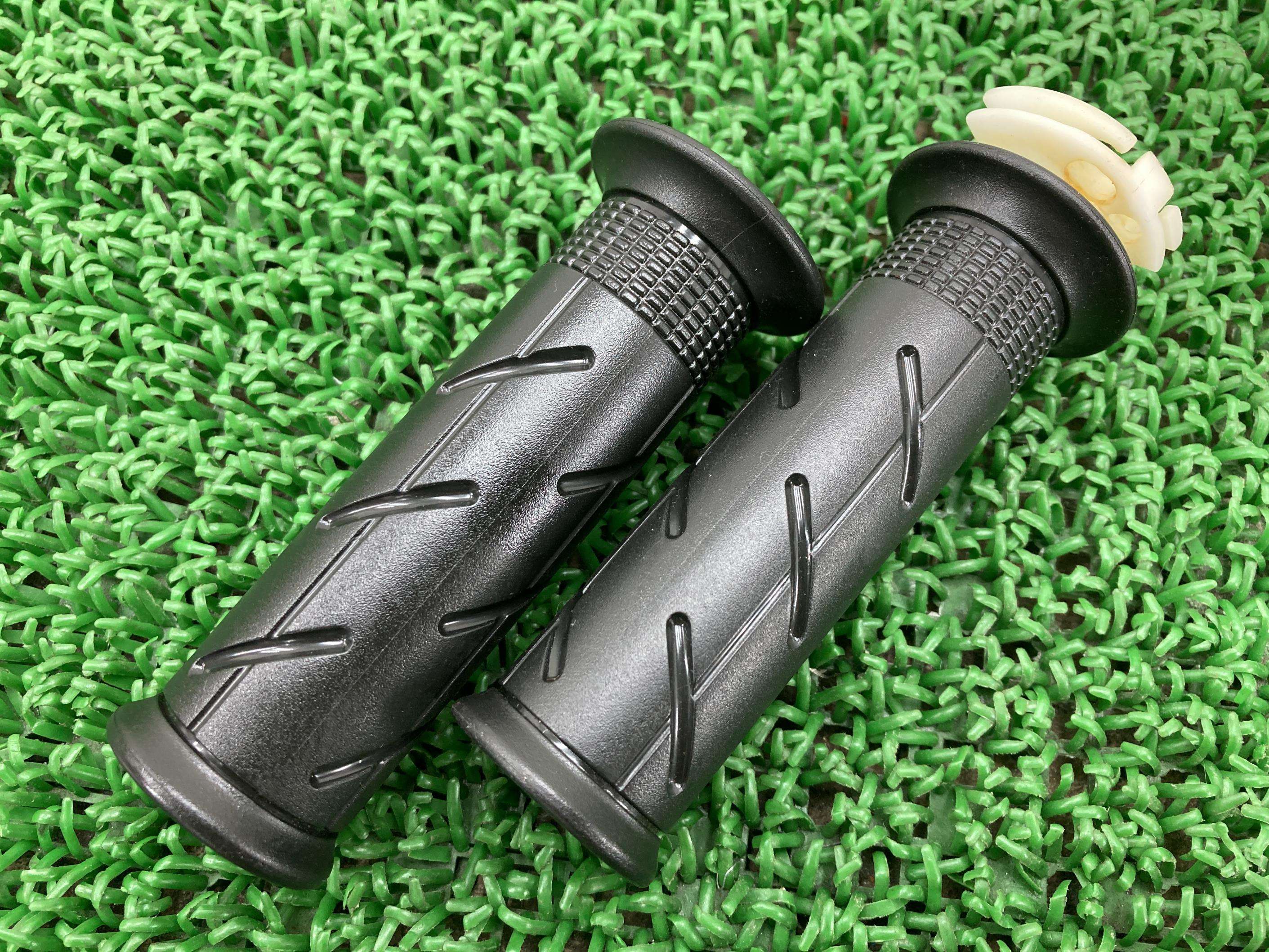 PCX150 ハンドルグリップ 左右 ホンダ 純正 バイク 部品 KF30 スロットルホルダー 破れ無し 車検 Genuine 【中古】 vA