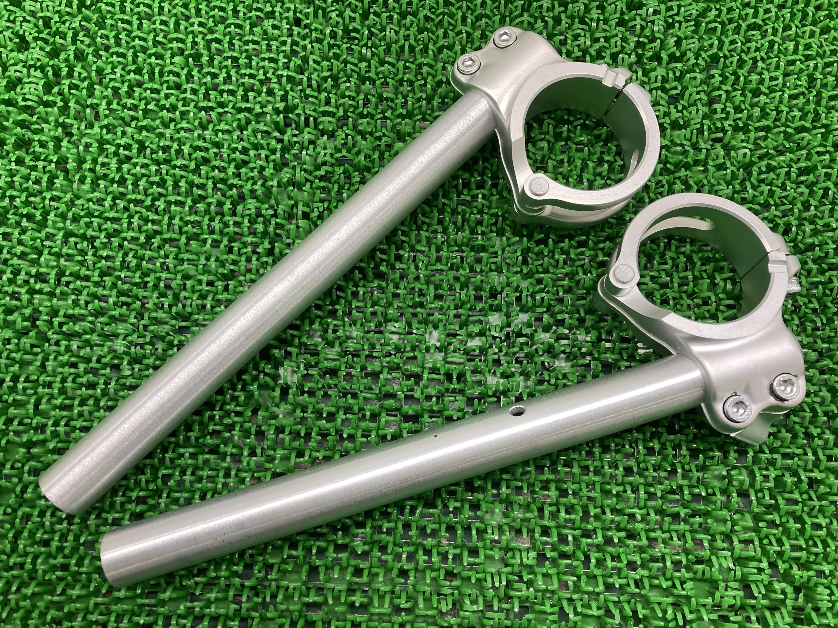 959パニガーレ セパレートハンドル 左右 ZDMHA01JAHB004*** ドゥカティ 純正 バイク 部品 2017年式外し ZDMHA01 157.1A ...