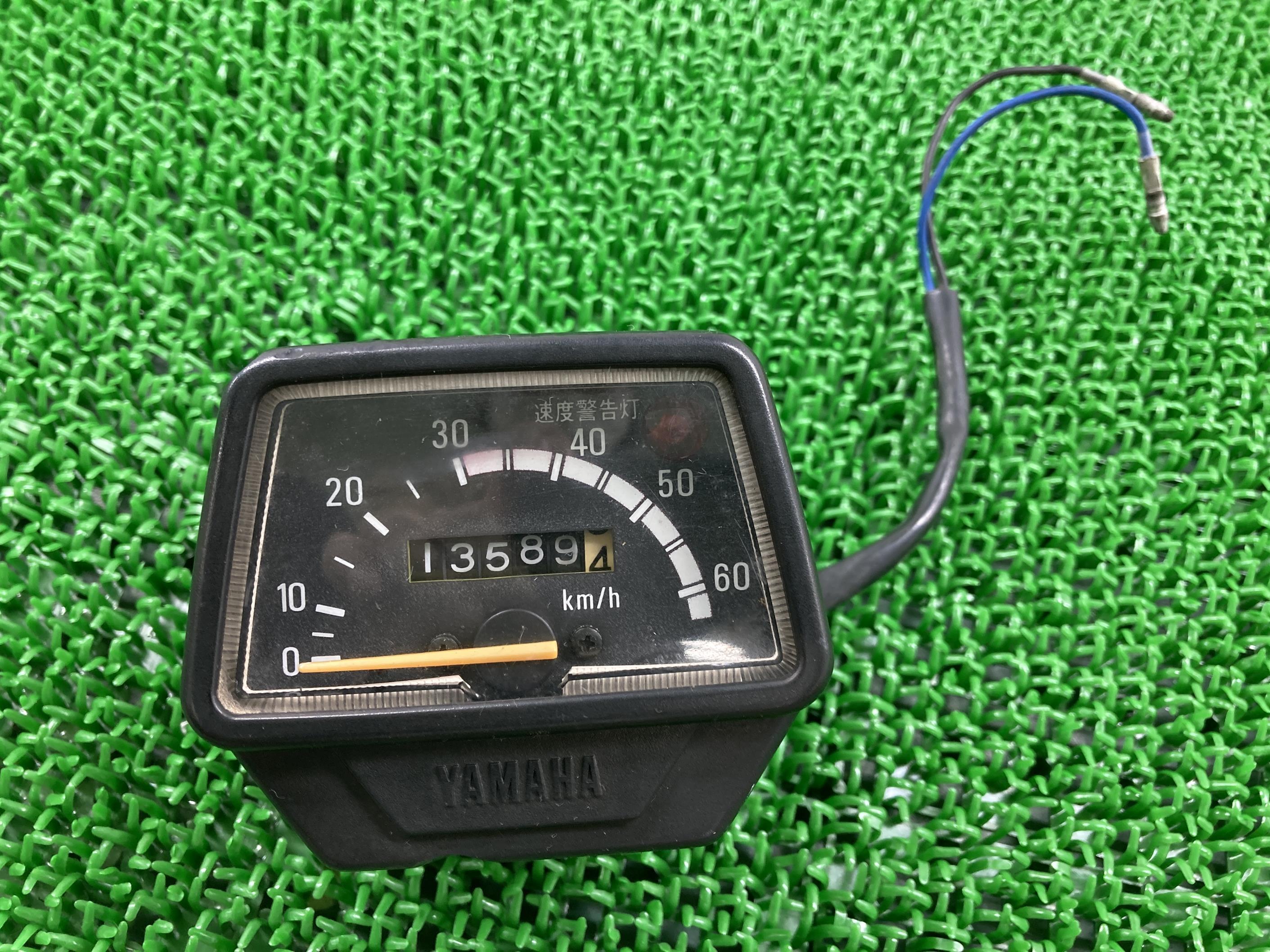 DT50スピードメーターヤマハ純正バイク部品17Wコケキズなし割れ欠け無し希少品薄車検Genuine【中古】 33