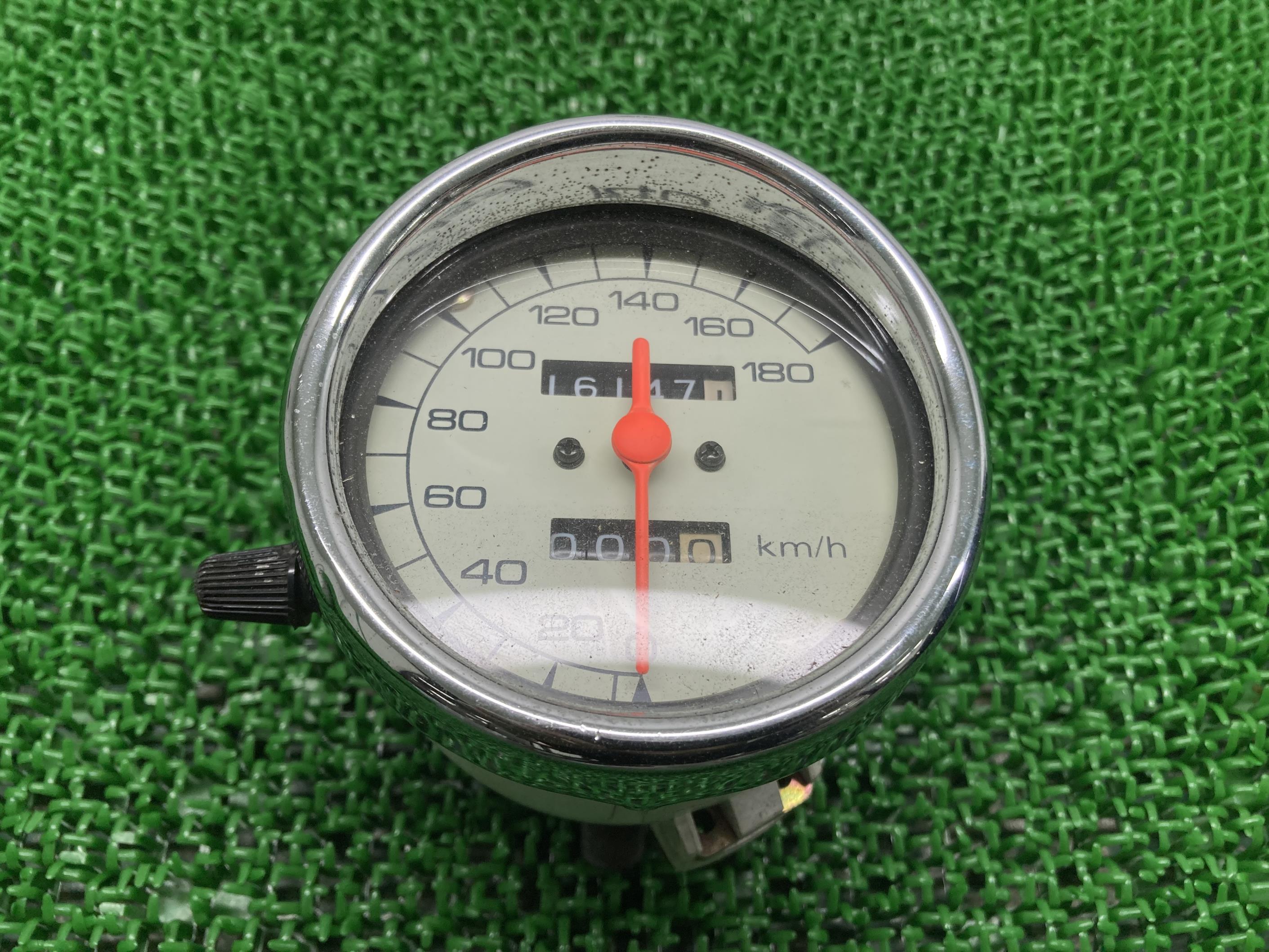 バンディット250 スピードメーター スズキ 純正 バイク 部品 GJ74A 割れ欠けなし 希少 品薄 車検 Genuine 【中古】 22