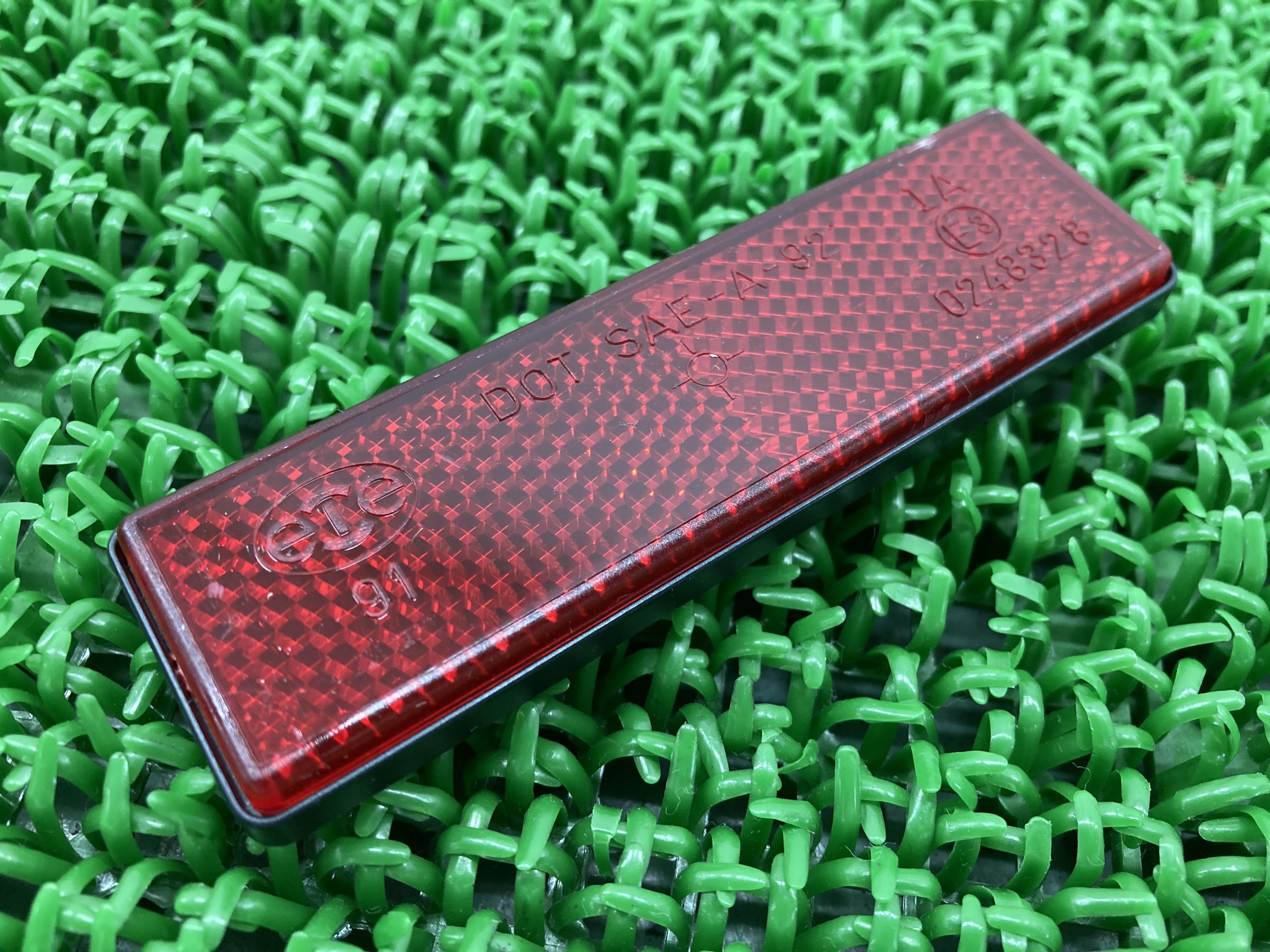 リフレクター ドゥカティ 純正 バイク 部品 反射板 スクランブラー モンスター ムルティストラーダ Xディアベル 割れ欠け無し 車検 Genuine 【中古】