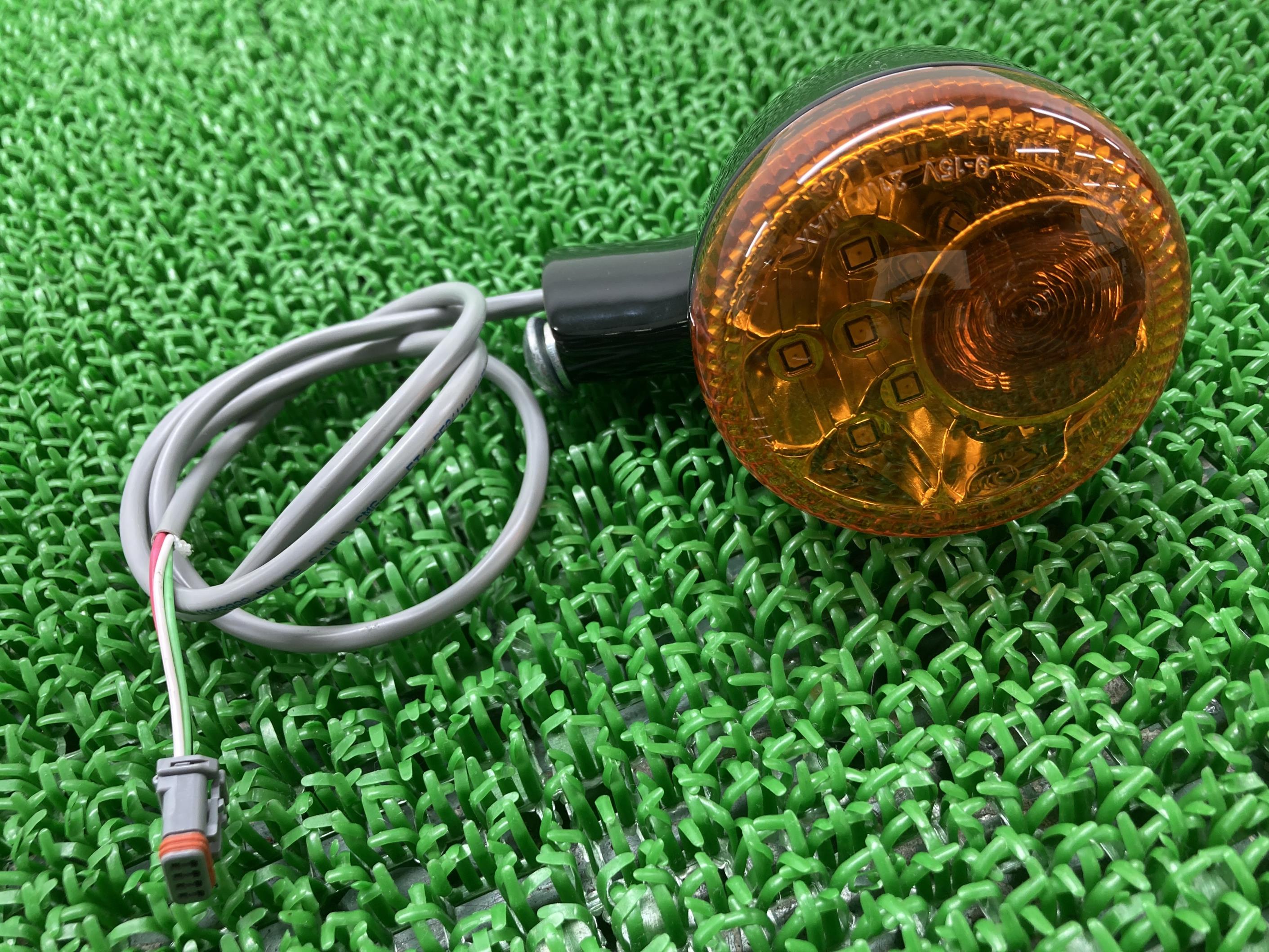 FXBB1750リアウインカー片側ハーレー純正バイク部品テールランプソフテイルストリートボブコンディション良好割れ欠け無し品薄車検Genuine【中古】 78