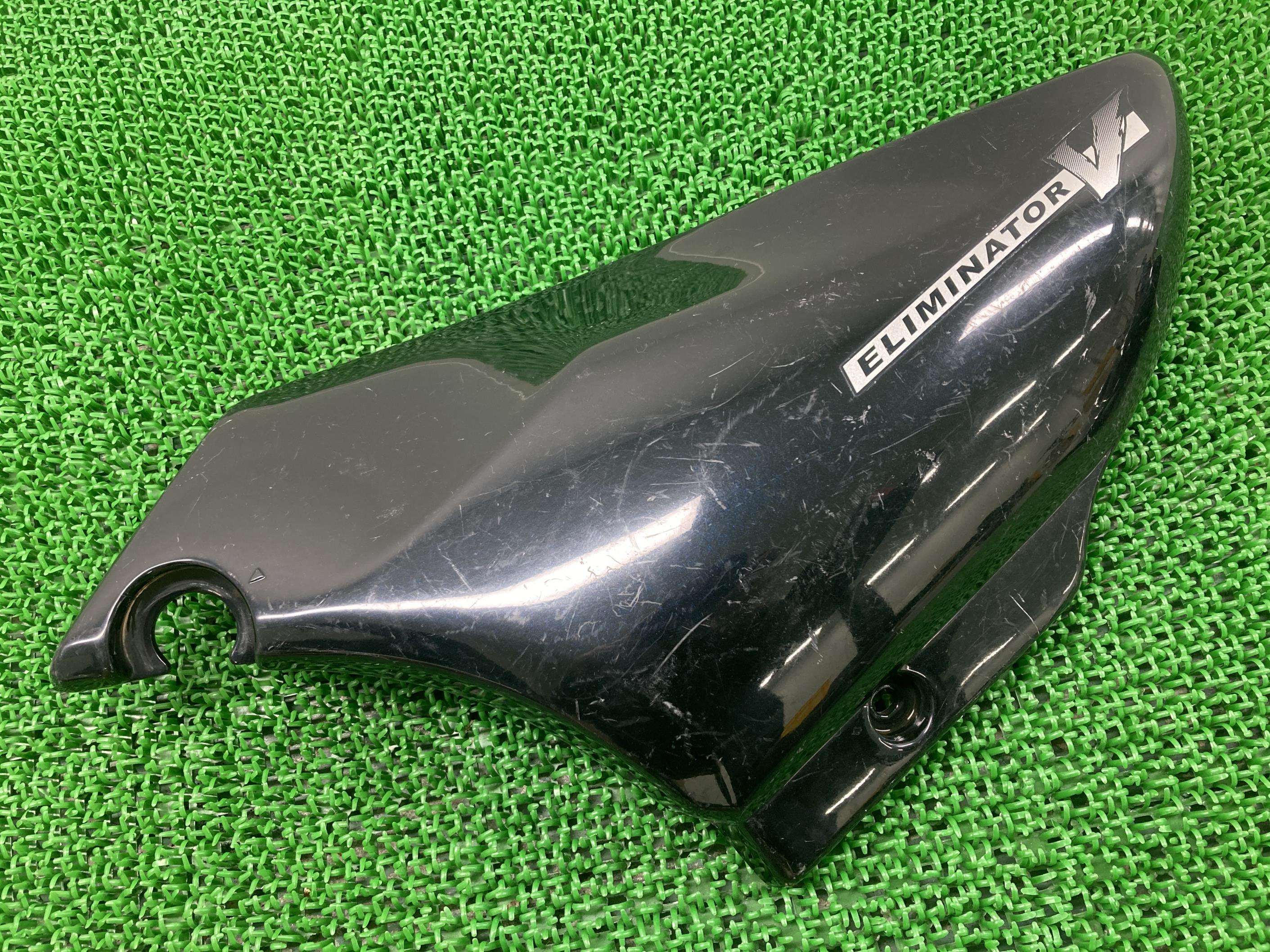 エリミネーター250V サイドカバー 左 黒 カワサキ 純正 バイク 部品 VN250A 割れ欠け無し 品薄 希少品 車検 Genuine 【中古】