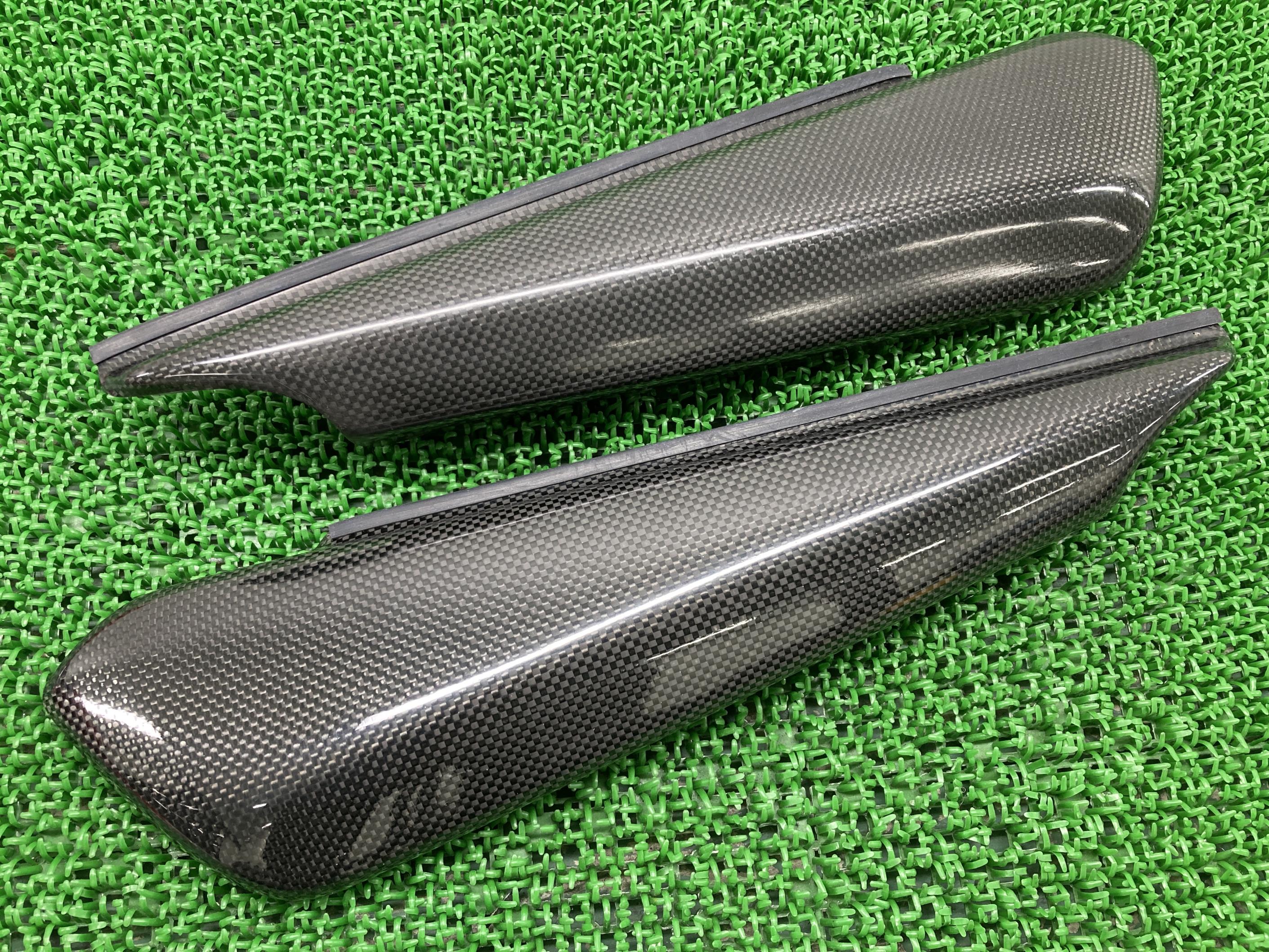 モンスター1000 サイドカバー 左右 ZDMM400AA2B030*** ドゥカティ 純正 バイク 部品 M1000 カーボン コンディション良好 割れ欠け無し 車検 Genuine 【中古】 90