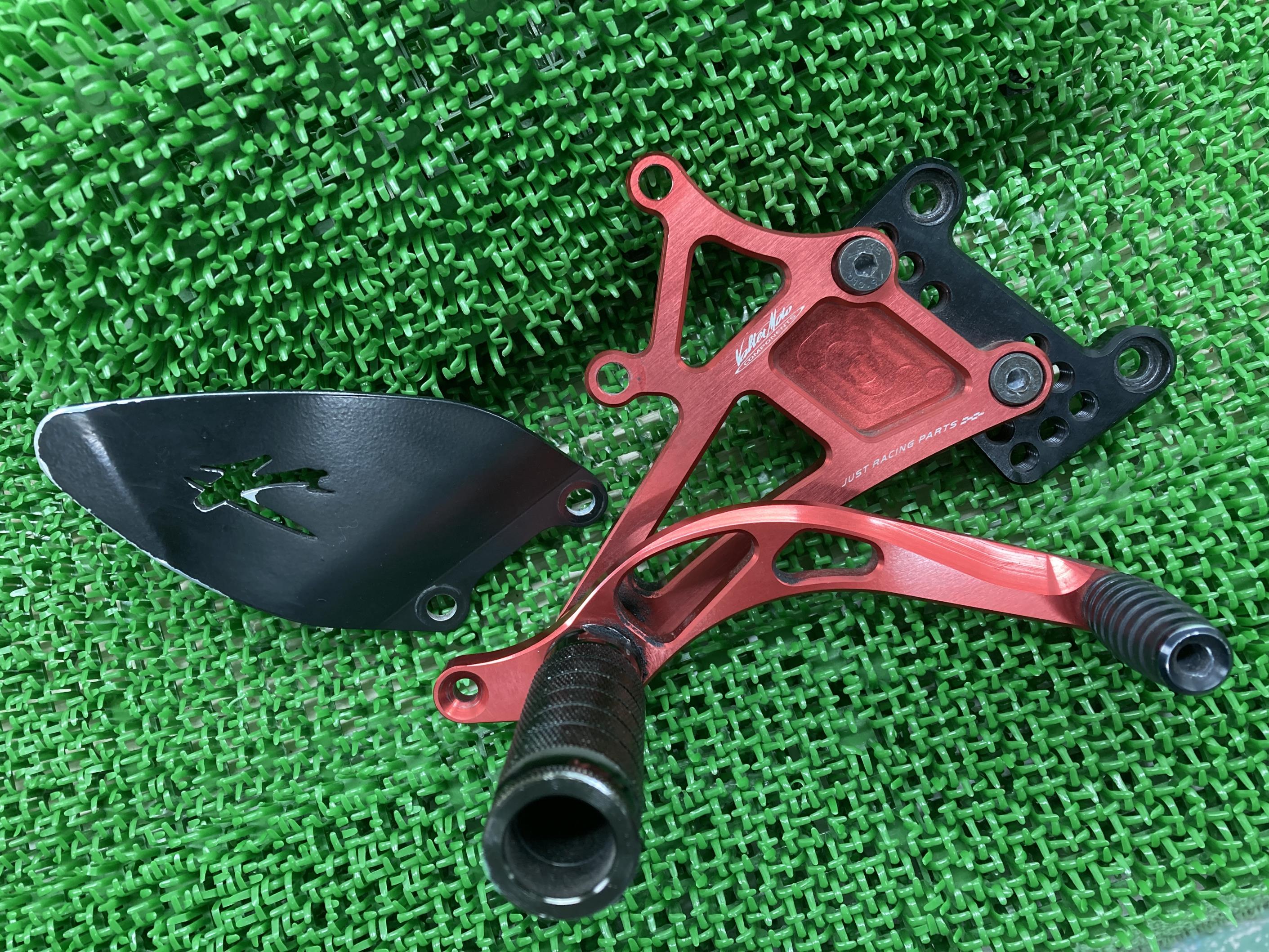 バルターモト製GSX1300Rハヤブサステップ右社外バイク部品GX72A08-14年隼バックステップ9ポジションアルミシフトペダル【中古】 14