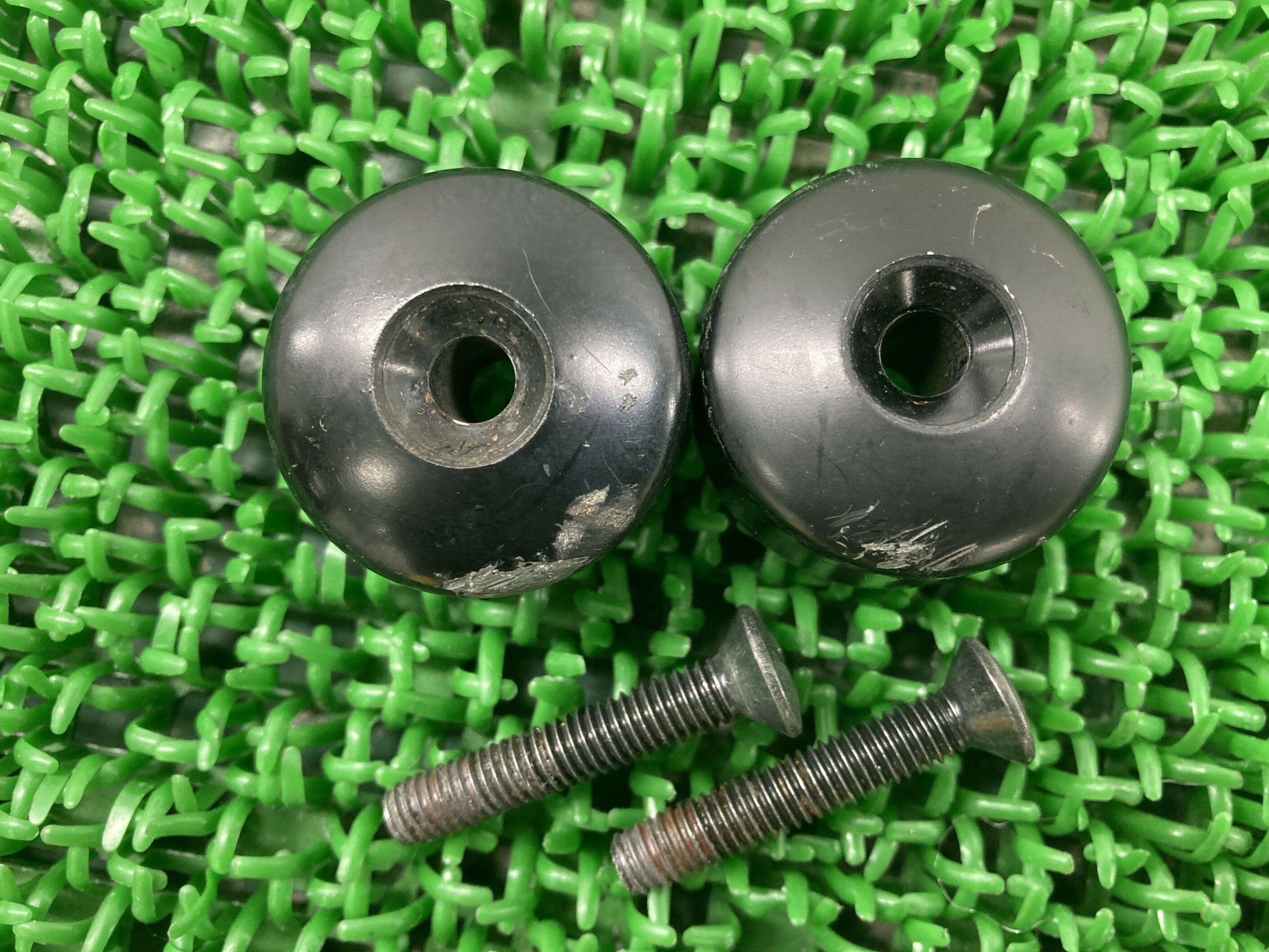 VTR250ハンドルバーエンド左右ホンダ純正バイク部品MC33ハンドルウエイトペイント素材に曲がり無し車検Genuine【中古】 84