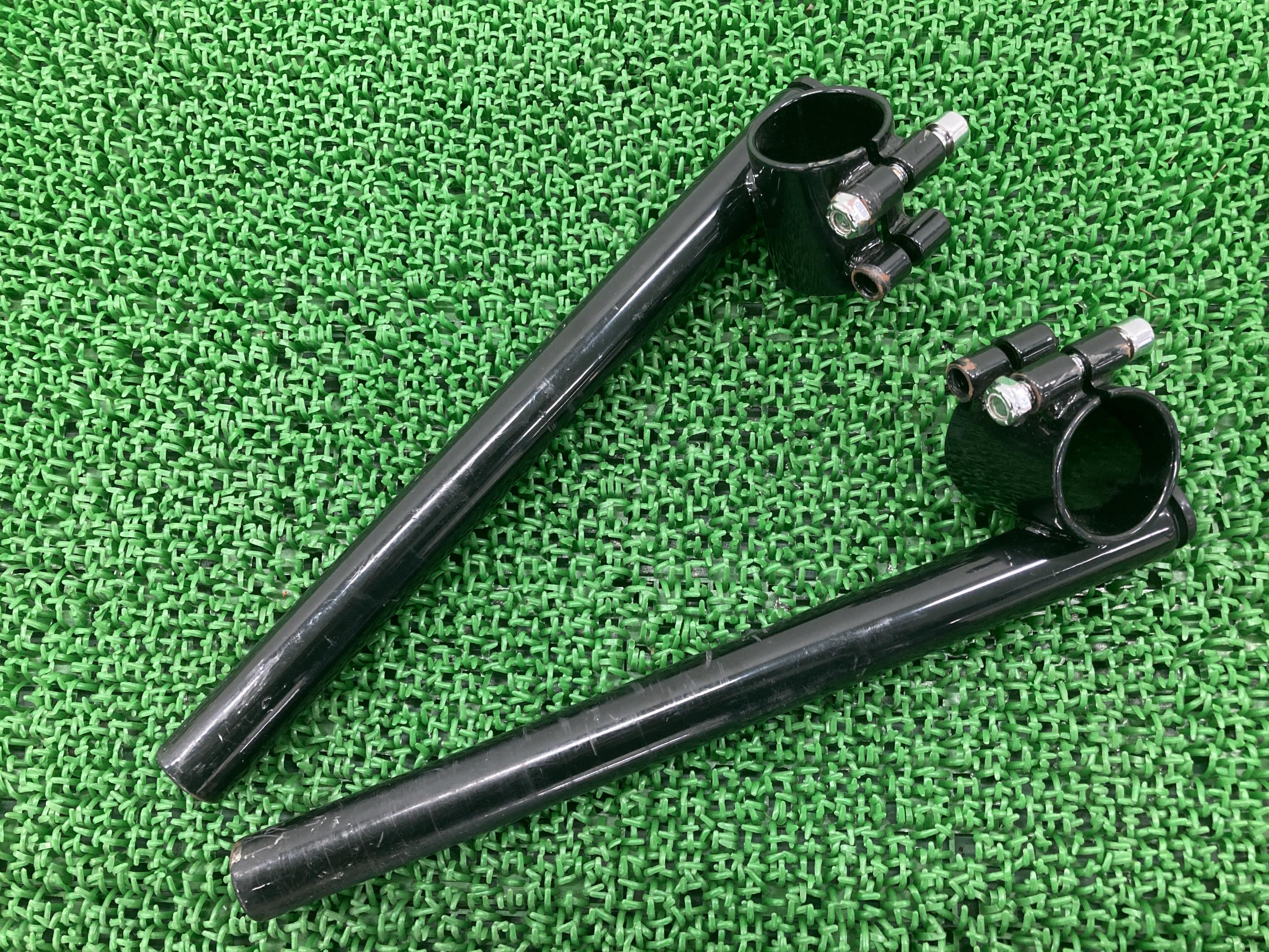 XL1200Sセパレートハンドル左右社外バイク部品39φ39mmフォーク用ハーレースポーツスター曲がり無し品薄【中古】 79