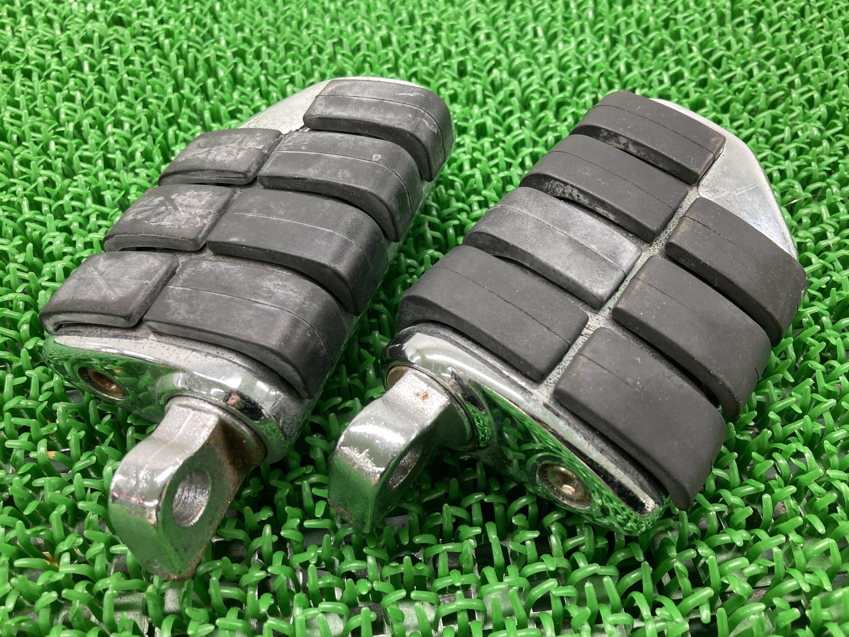 クリアキン製ハーレーハイウェイペグ左右社外バイク部品フットペグスポーツスターソフテイルダイナツーリング曲がり無し【中古】 0