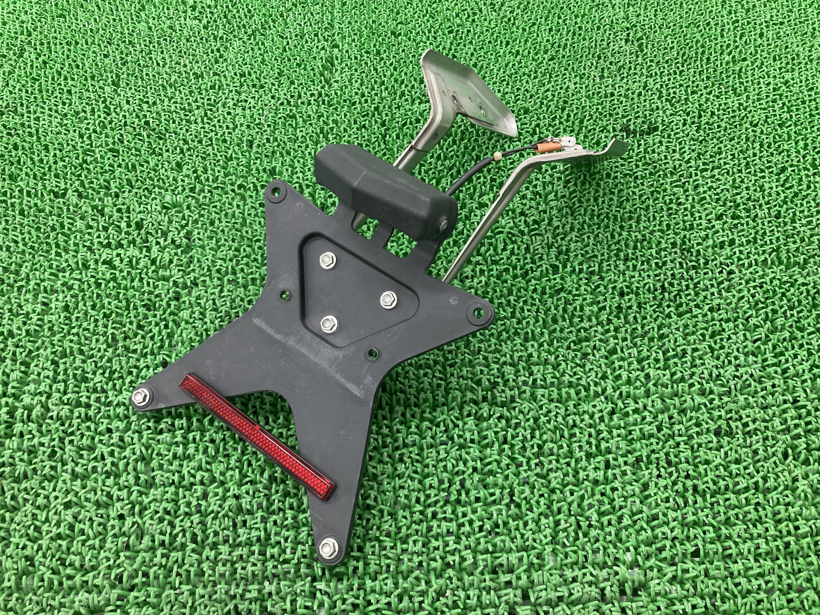 999Sモノポストリアフェンダードゥカティ純正バイク部品2006年式外しZDMH400AF5B016***割れ欠け無し品薄希少品車検Genuine【中古】