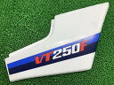 VT250F サイドカバー 右 ホンダ 純正 バイク 部品 MC08 コケキズ無し 品薄 希少品 車検 Genuine 【中古】