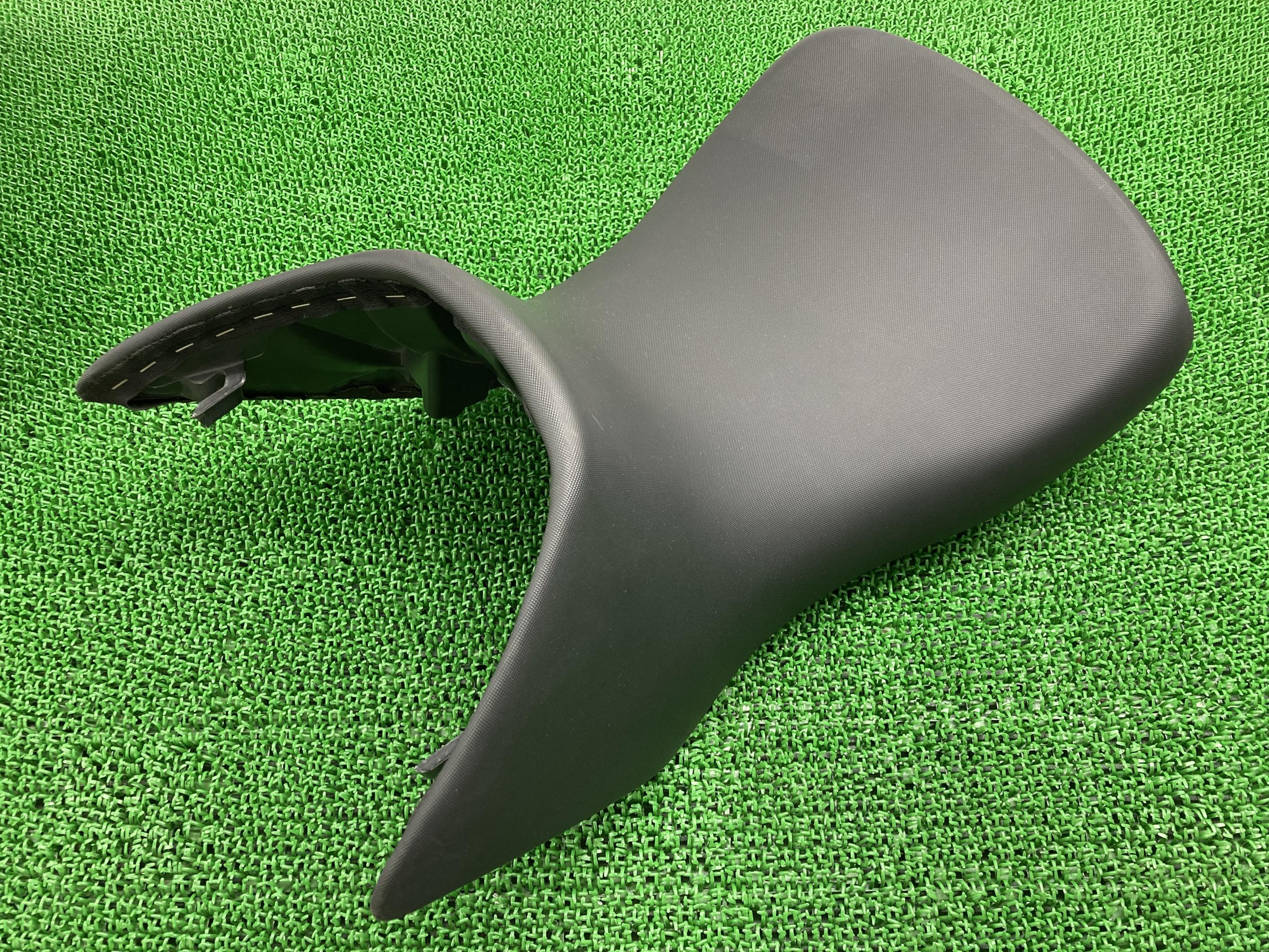 R1200GS フロントシート BMW 純正 バイク 部品 メインシート 破れ無し 品薄 希少品 車検 Genuine 【中古】