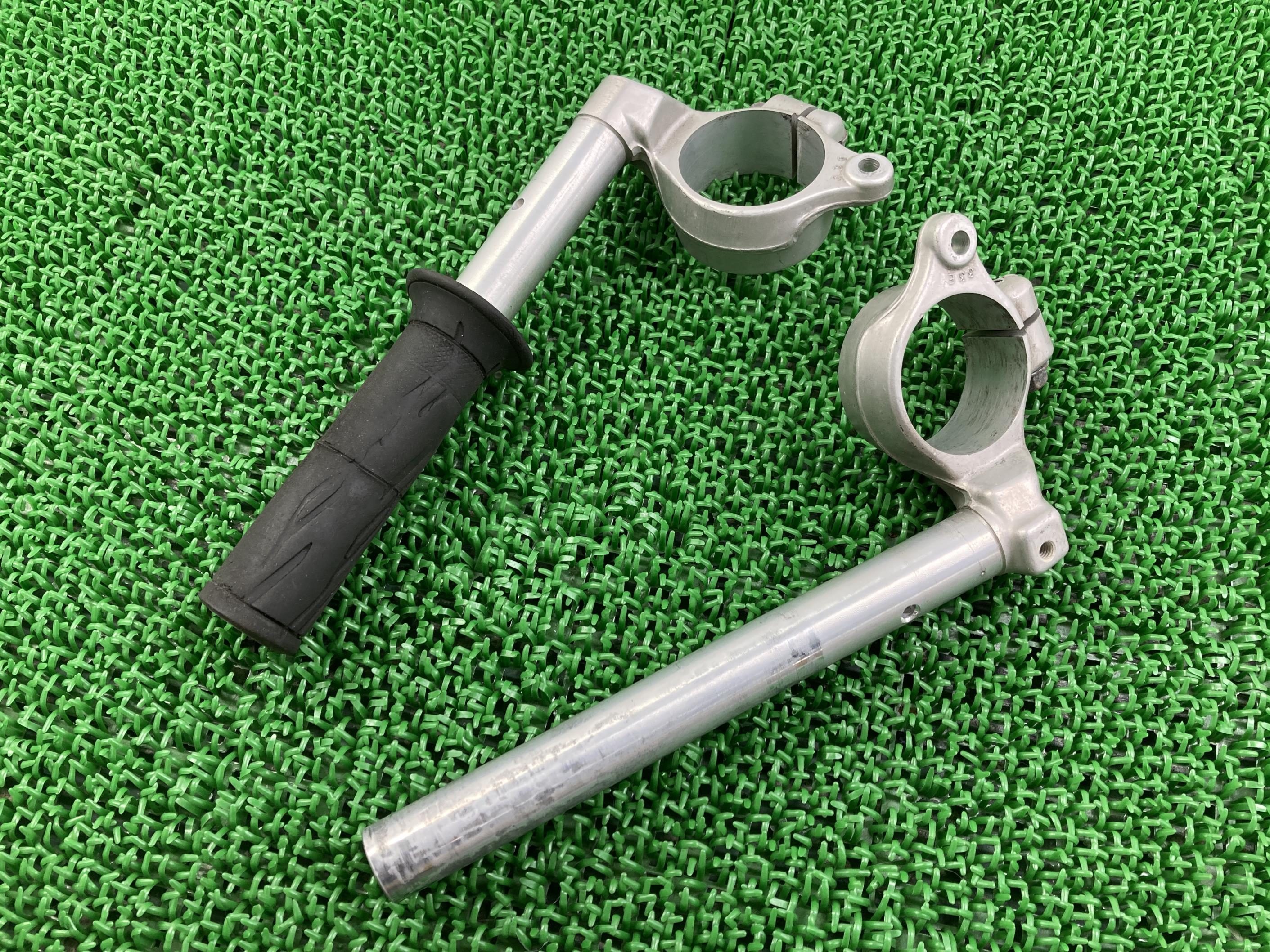 GSX-R750 セパレートハンドル 左右 スズキ 純正 バイク 部品 GR7DA セパハン 曲がり無し 品薄 希少品 車検 Genuine 【中古】 65