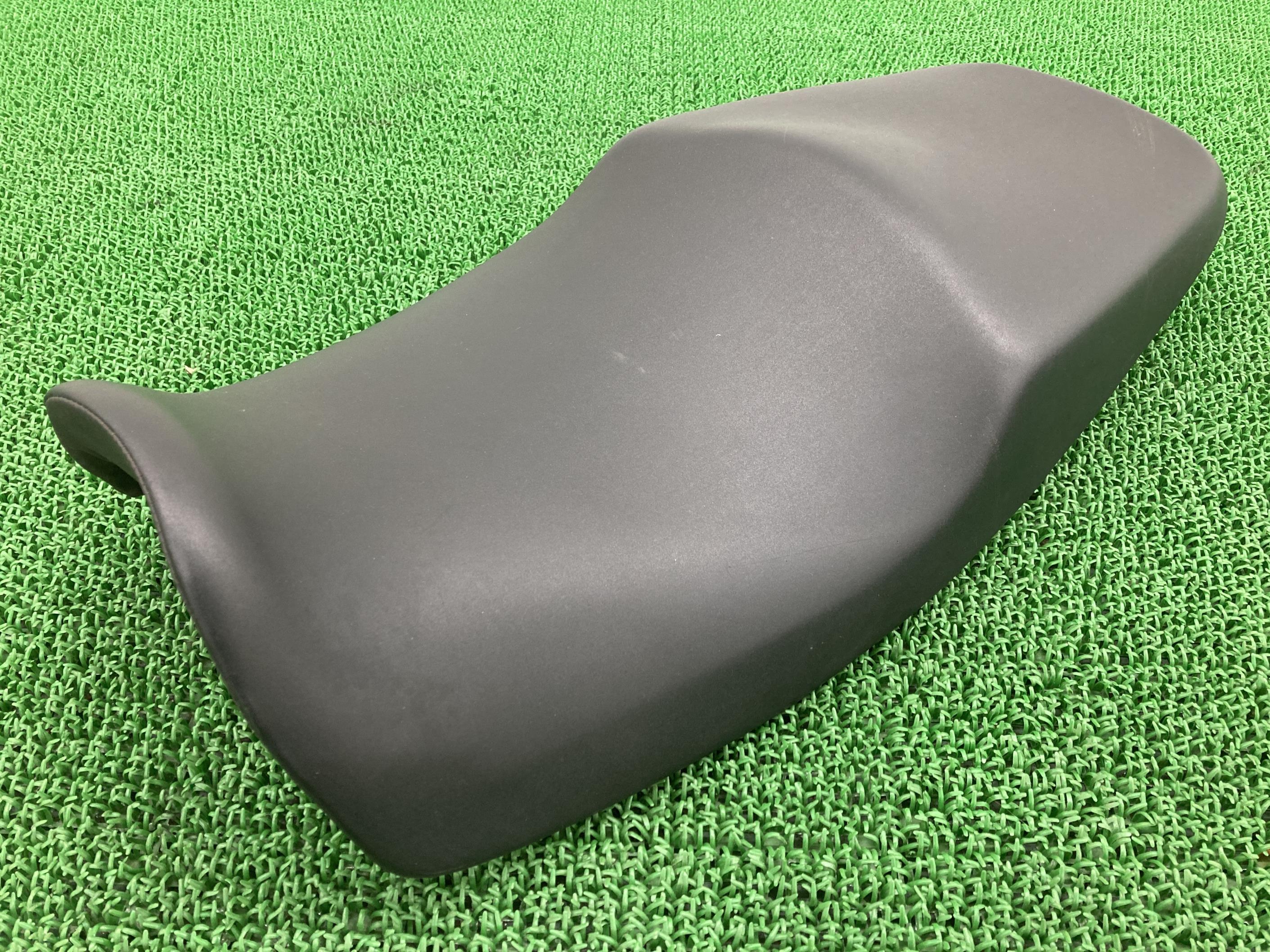 CB400SF シート ホンダ 純正 バイク 部品 NC42 NC39後期 破れ無し 品薄 希少品 車検 Genuine 【中古】 53