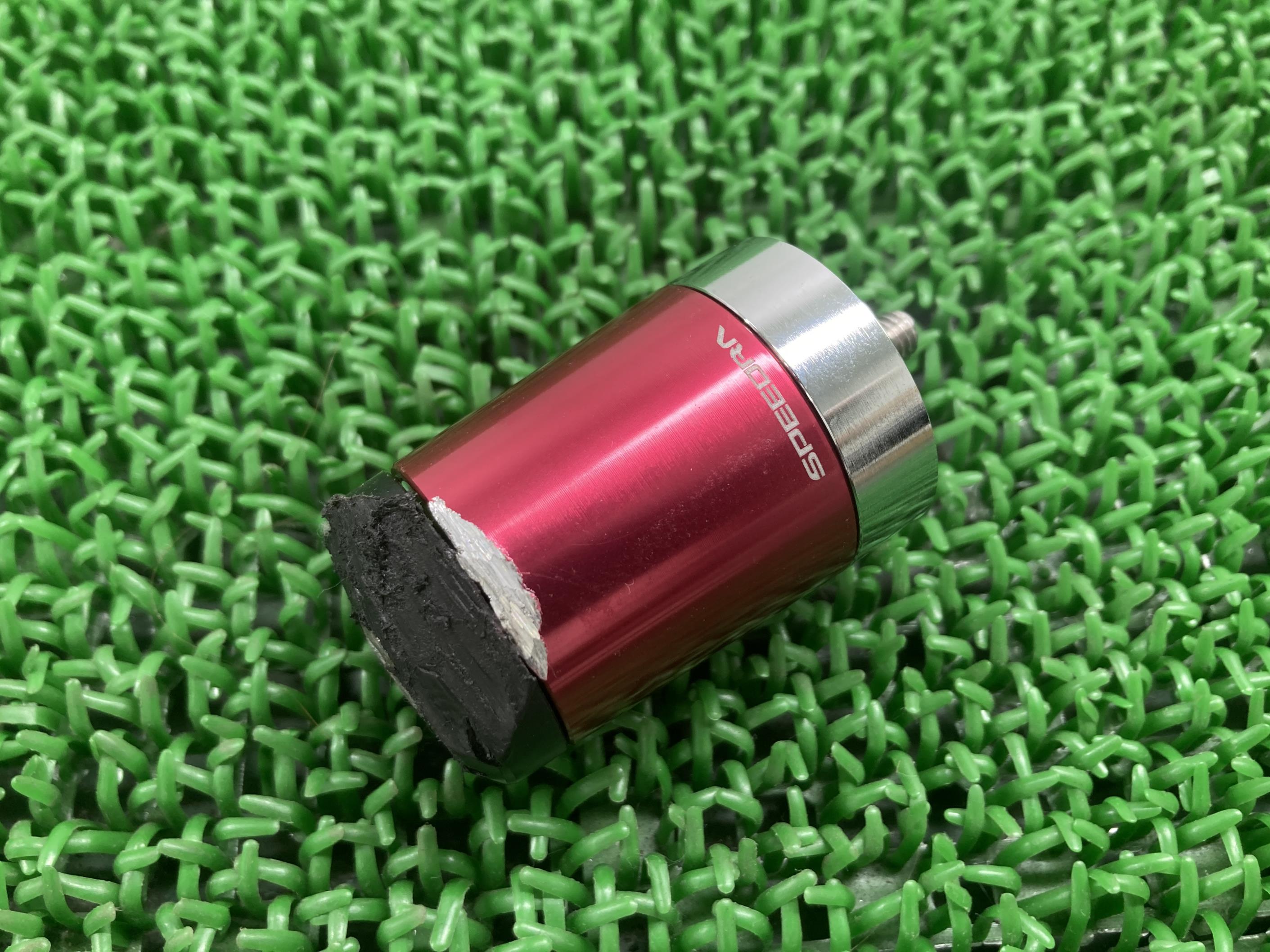 SPEEDRA製GSX1300Rハヤブサハンドルバーエンド片側社外バイク部品ヘビーウェイト修復素材に隼HAYABUSA【中古】 86