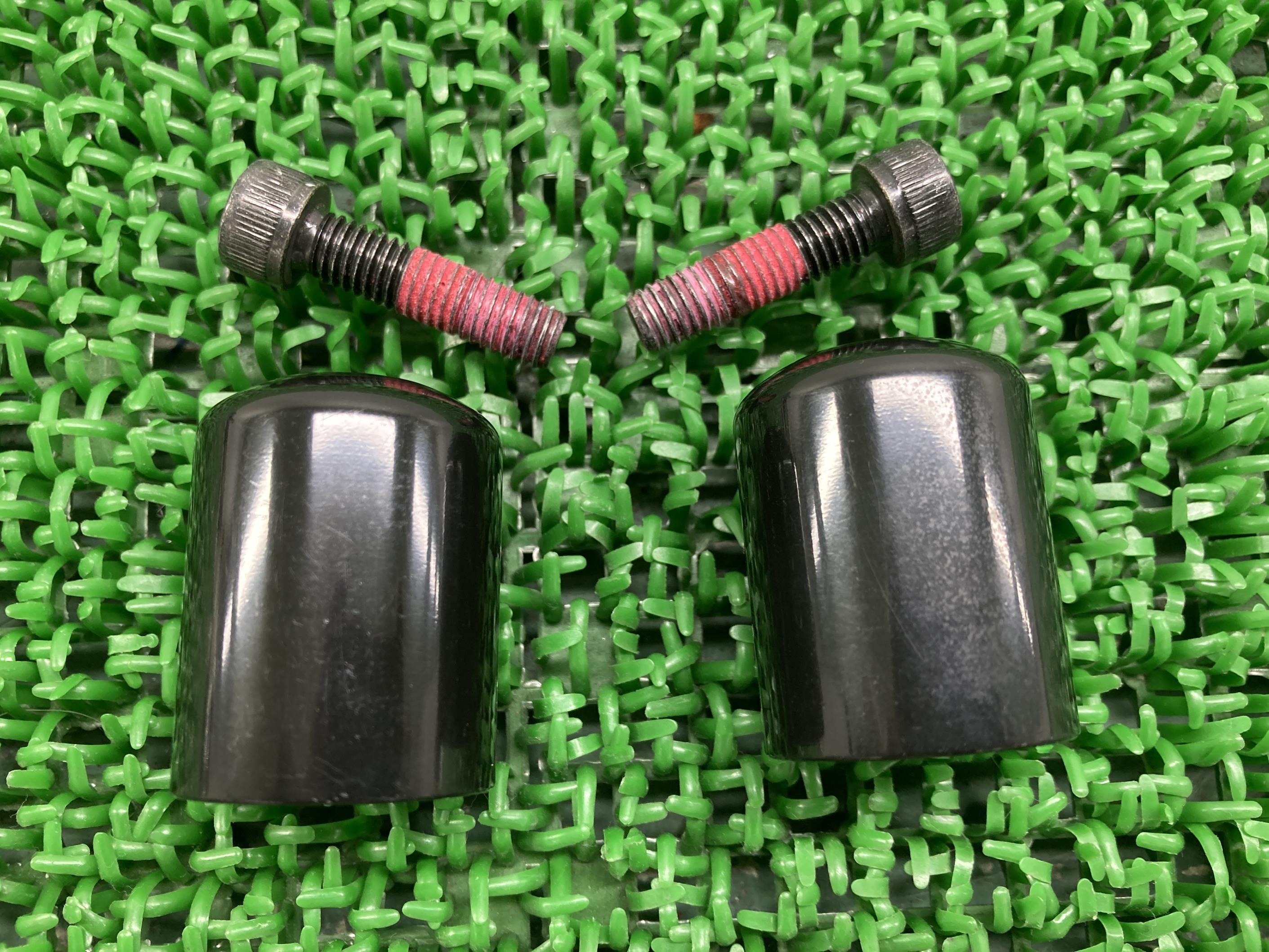 ZX-25Rハンドルバーエンド左右カワサキ純正バイク部品ZX250Eグリップエンドハンドルウェイトコケキズ無し品薄希少品車検Genuine【中古】 73