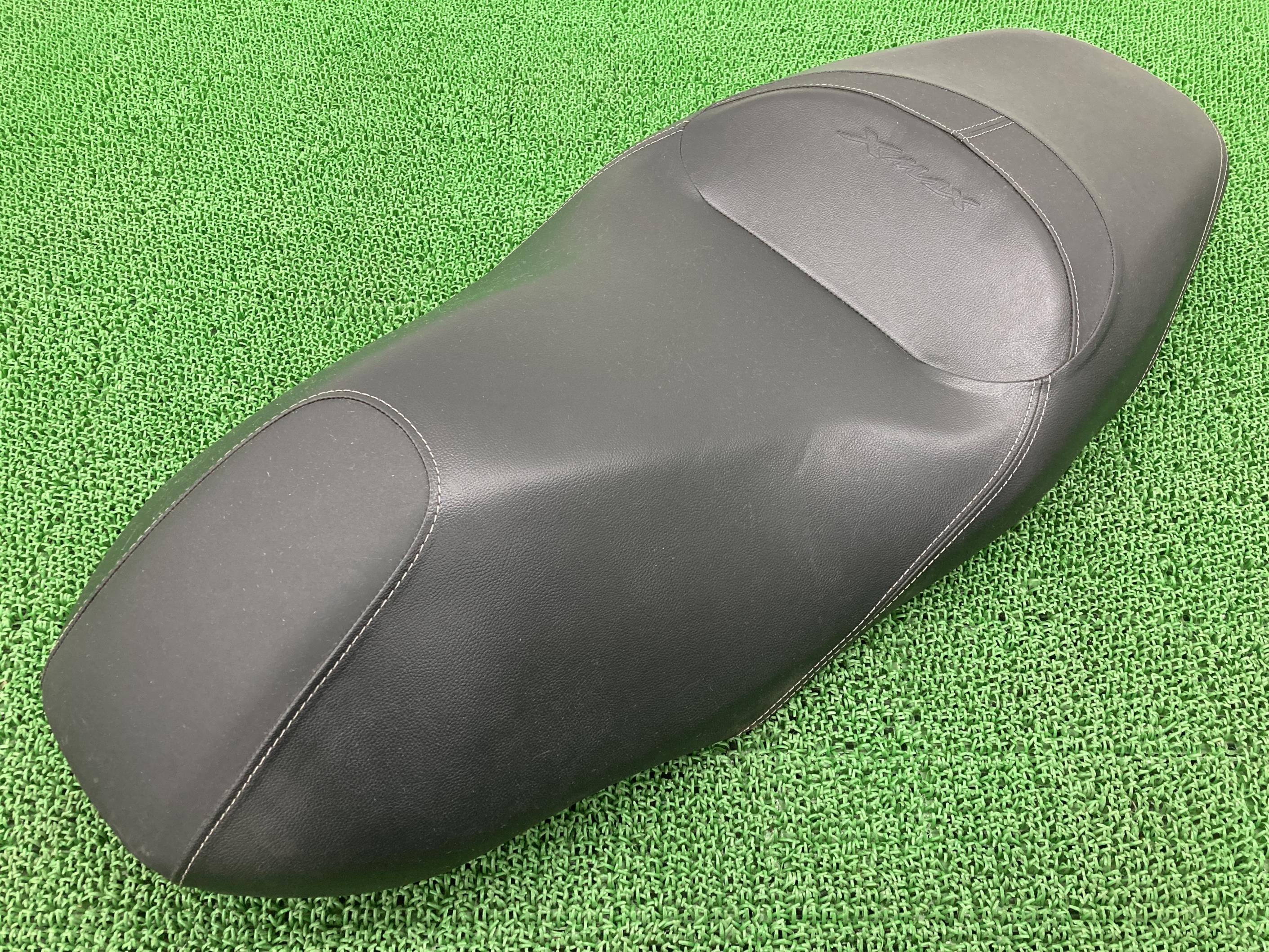 XMAX シート ヤマハ 純正 バイク 部品 SG42J X-MAX250 コンディション良好 破れ無し 品薄 車検 Genuine 【中古】 99