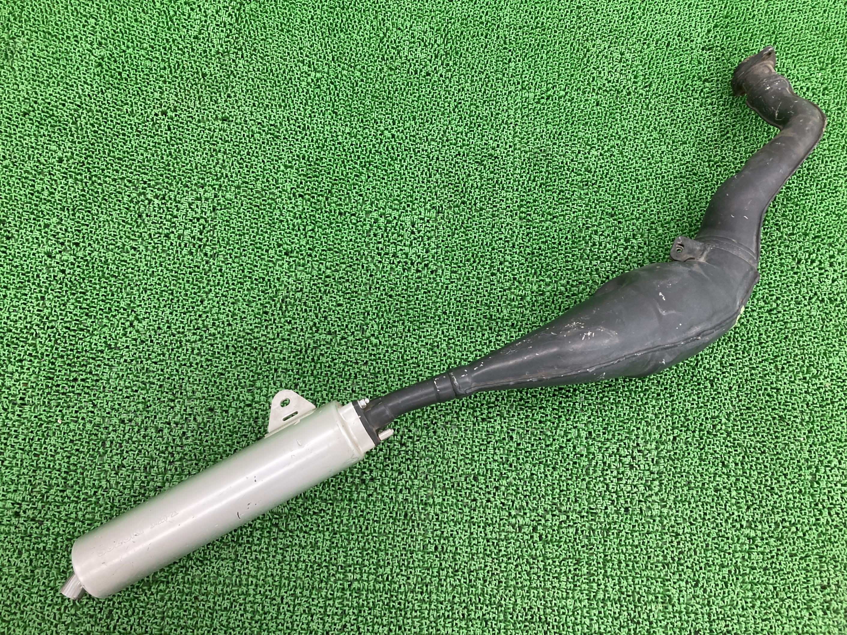 RGV250ガンマSP チャンバーマフラー 右 スズキ 純正 バイク 部品 VJ23A コケキズ無し 品薄 希少品 車検 Genuine 【中古】 31