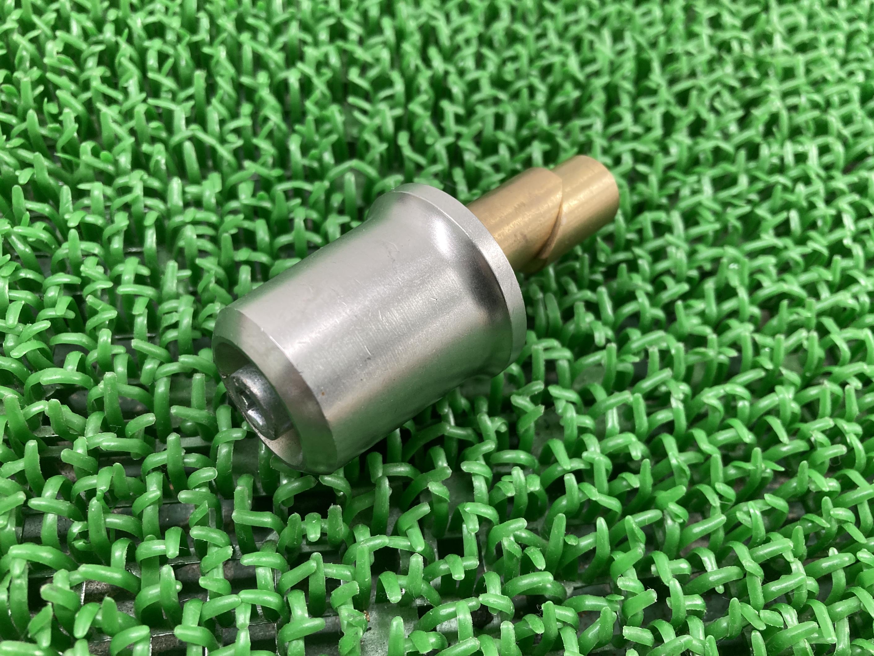 ハイパーモタードハンドルバーエンド片側ドゥカティ純正バイク部品割れ欠け無し修復素材に品薄ハンドルウェイトストリートファイター車検Genuine【中古】 46