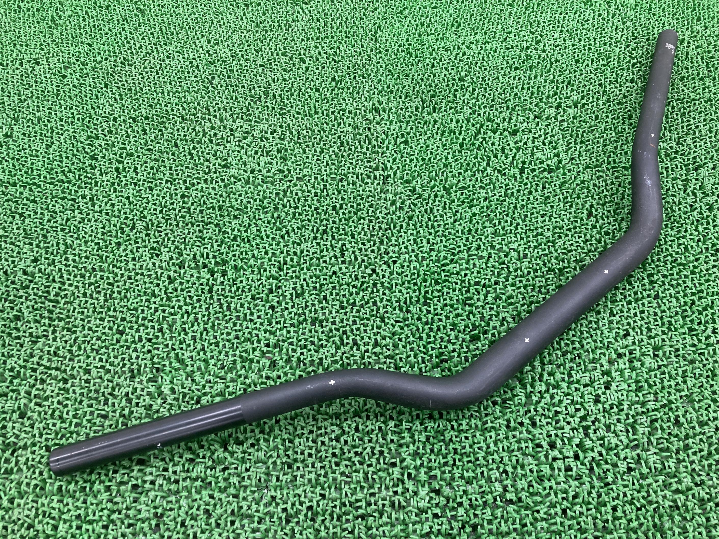 ディアベル ハンドル ドゥカティ 純正 バイク 部品 ノーマルアルミテーパーハンドル 幅780mm 曲がり無し 安心のノーマル 車検 Genuine 【中古】 ...