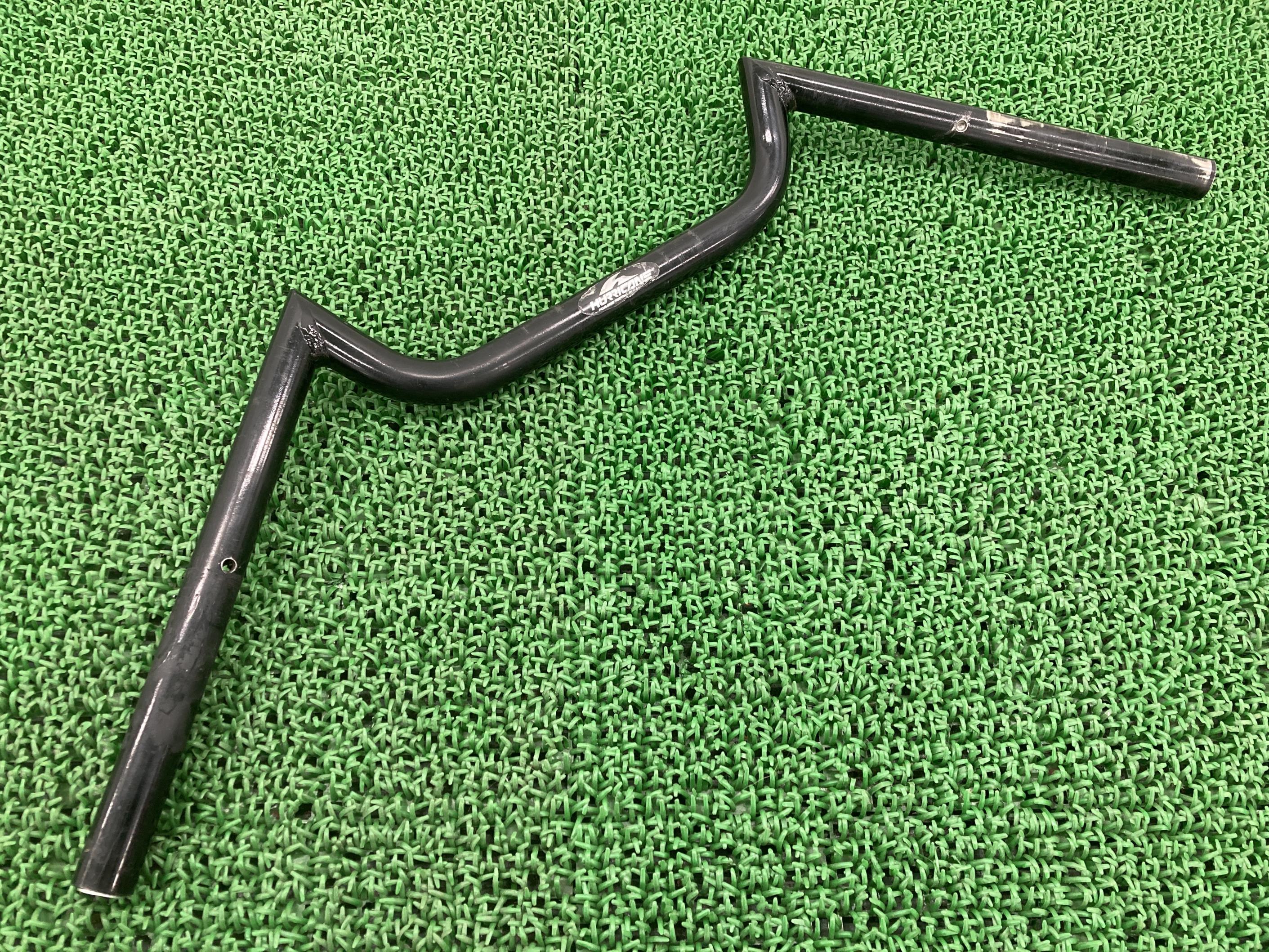 ハリケーン製ゼファーカイハンドル黒社外バイク部品ZR400C0017Bスワローハンドルφ22.2修復素材にゼファー400【中古】 2