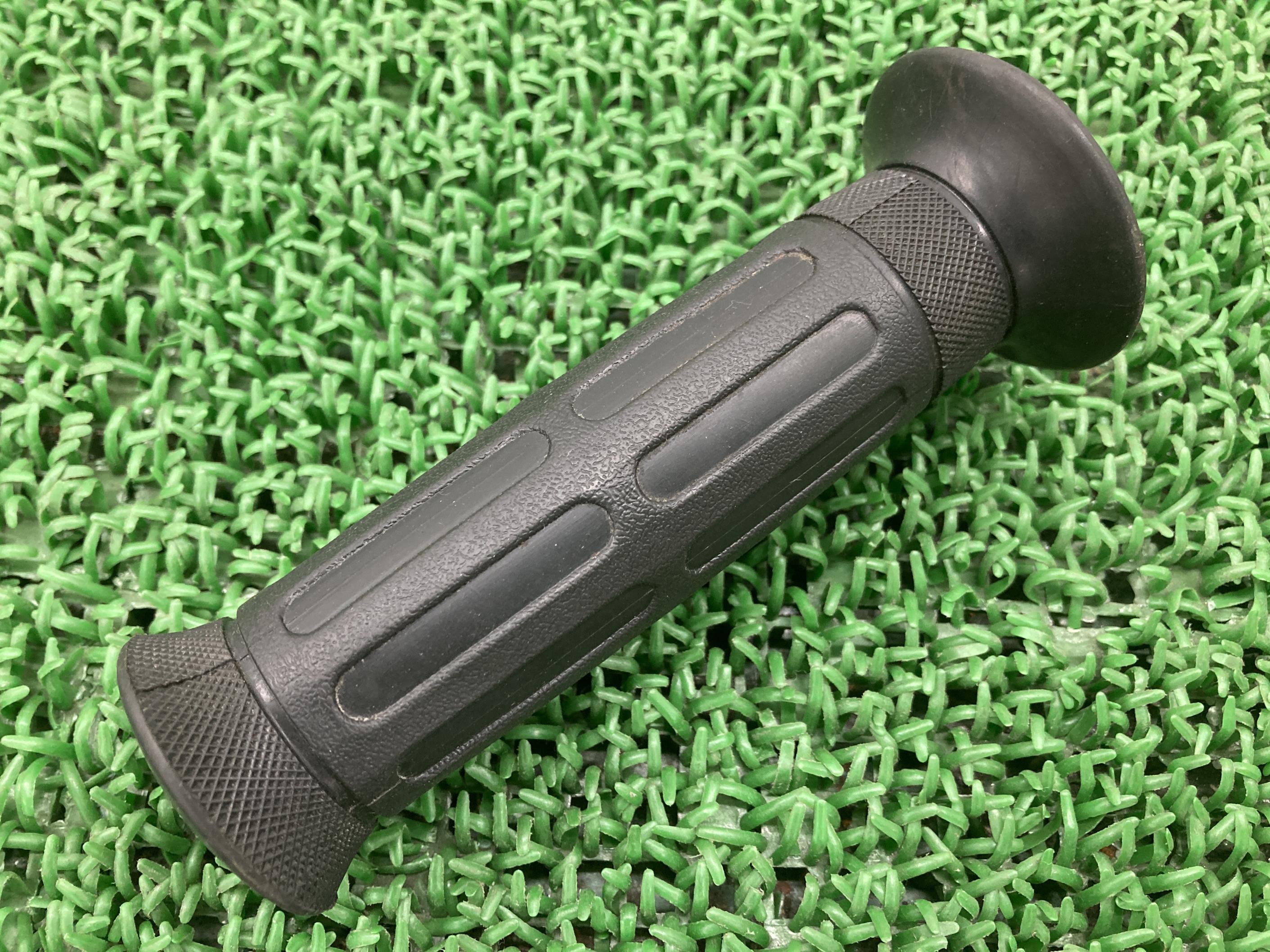 フュージョンハンドルグリップ片側ホンダ純正バイク部品MF02破れ無し品薄希少品車検Genuine【中古】 12