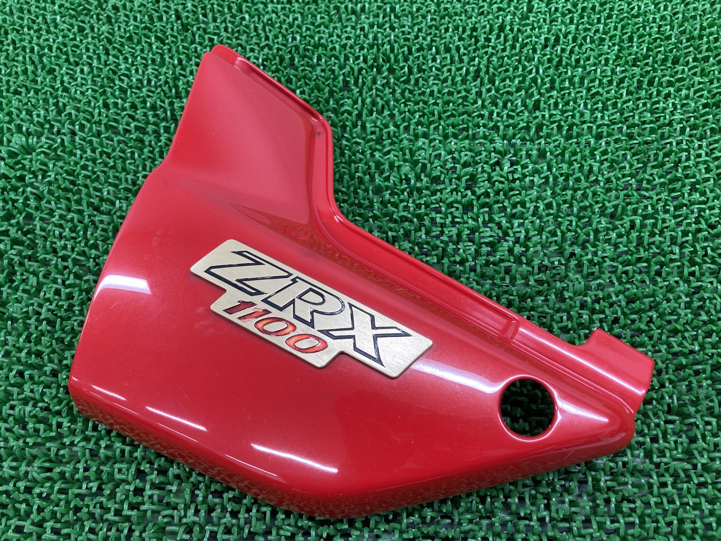 ZRX1100 サイドカバー 左 赤 ZRT10C-002*** カワサキ 純正 バイク 部品 1997年式外し ZRT10C-002 割れ欠け無し 品薄 希少品 車検 Genuine 【中古】