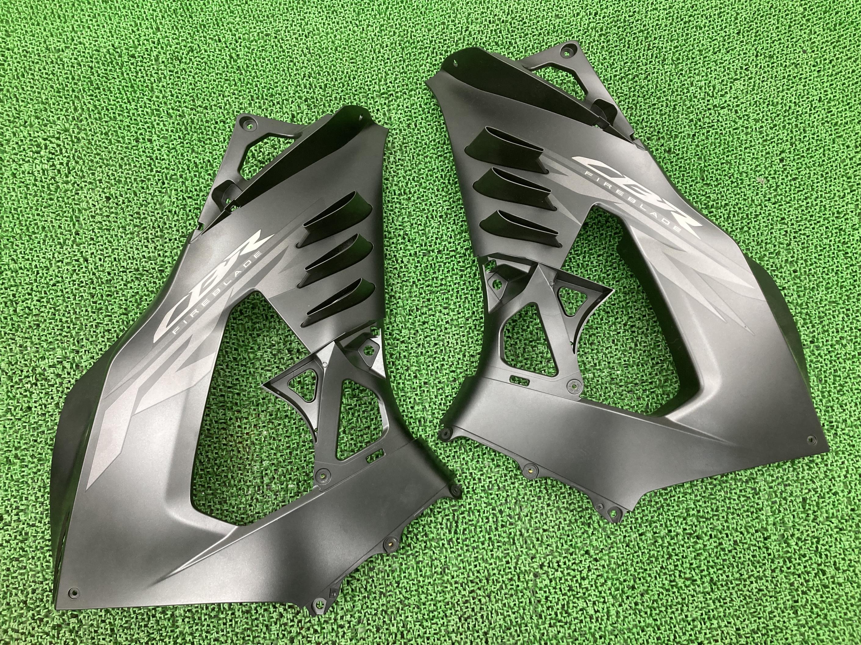 CBR1000RR-RSP サイドカウル 左右 マットB ホンダ 純正 バイク 部品 SC82 新車外し ファイヤーブレード ミドルカウル 美品 車検 Genu...