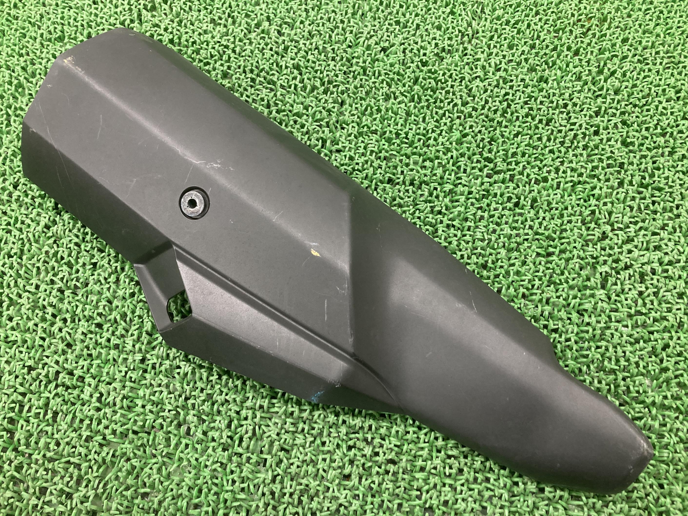 CRF1000Lアフリカツイン マフラーヒートガード ホンダ 純正 バイク 部品 SD04 マフラーカバー 割れ欠け無し コケキズ無し 品薄 車検 Genuin...