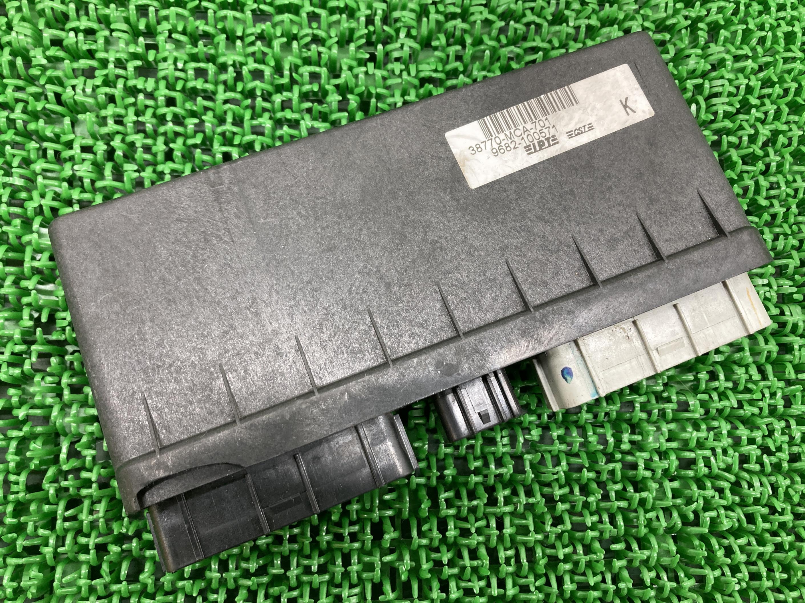 ゴールドウイング1800 ECU ホンダ 純正 バイク 部品 SC47 PGM-FIコントロールユニット GL1800 機能的問題なし 車検 Genuine 【中古】