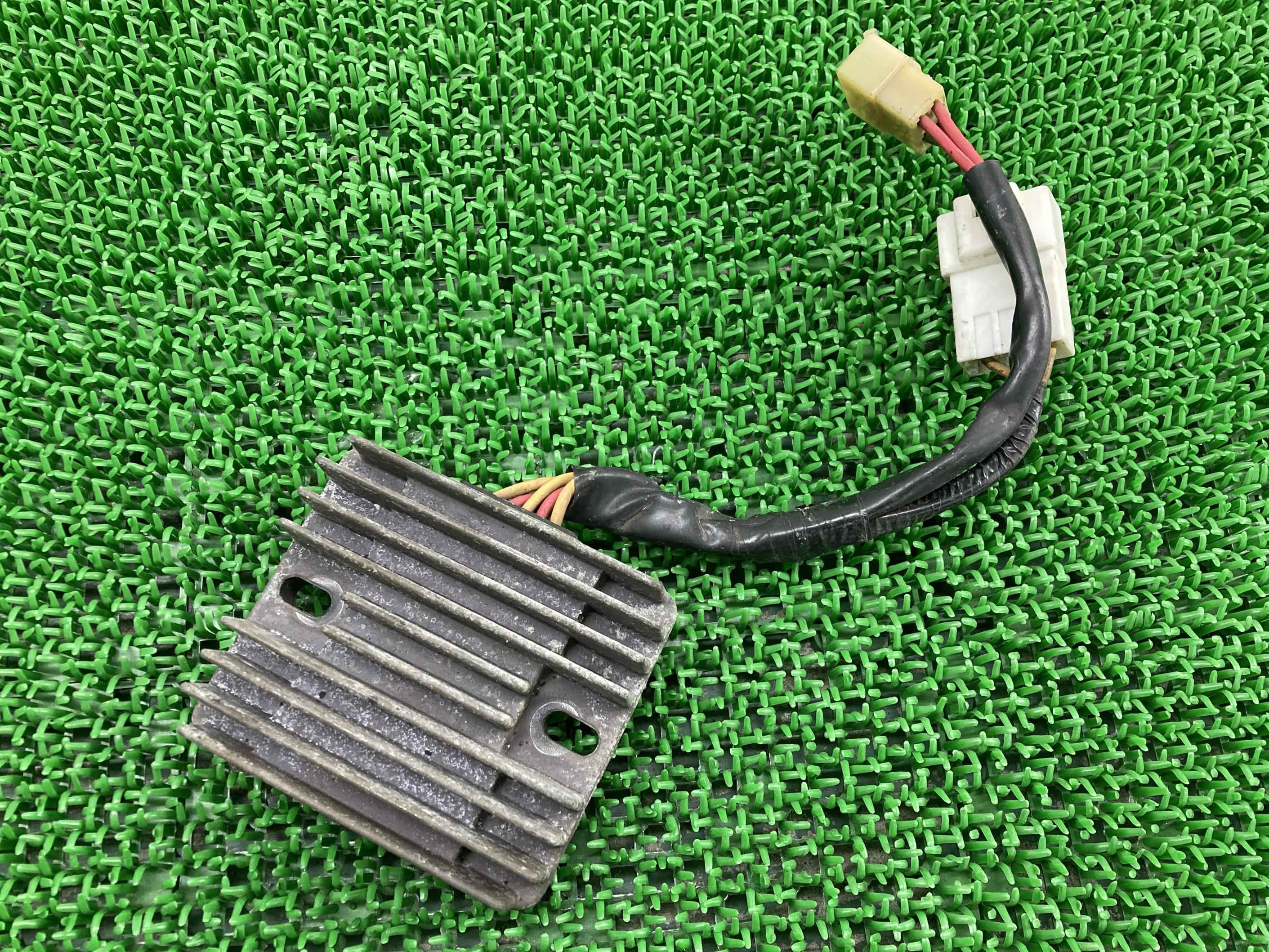 CBR600RR レギュレター ホンダ 純正 バイク 部品 PC37 レクチファイア レギュレーター 希少品 車検 Genuine 【中古】 Nt