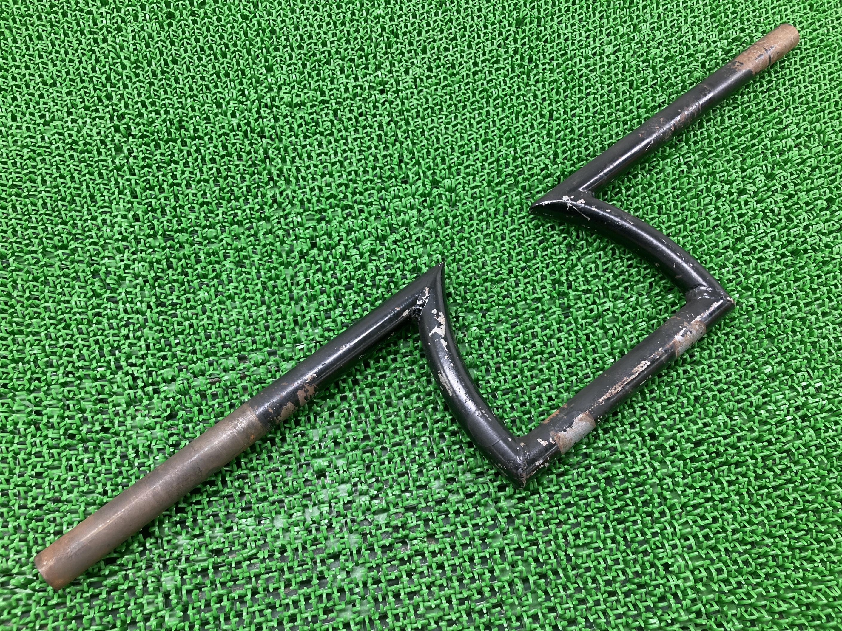 ビラーゴ250ハンドル社外バイク部品3DMφ22.2mmZバーハンドルひバーペイント素材に曲がり無し【中古】 27