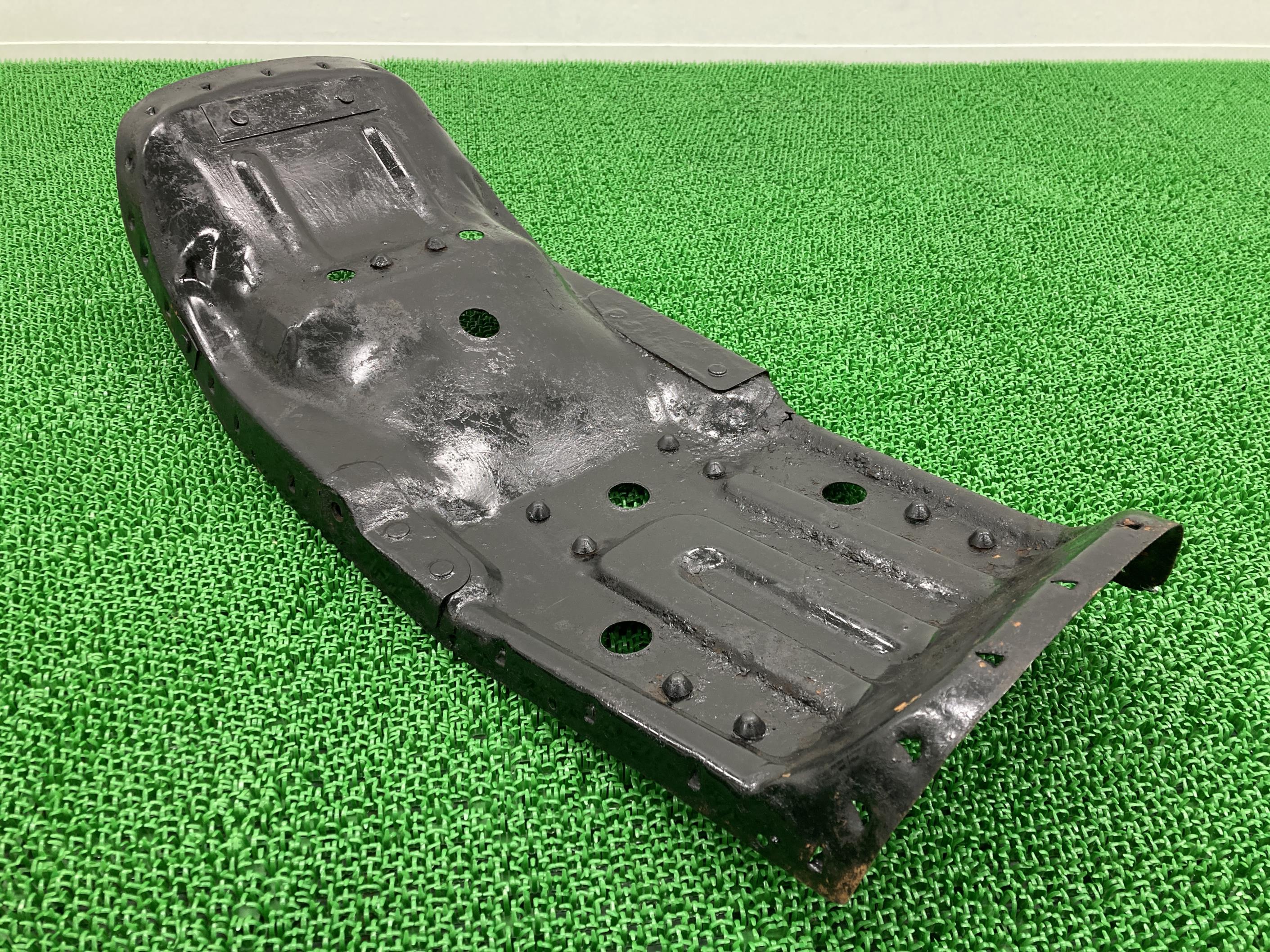 CB750FOUR-IIシートベースホンダ純正バイク部品CB750G当時物修復素材に品薄希少品車検Genuine【中古】 40