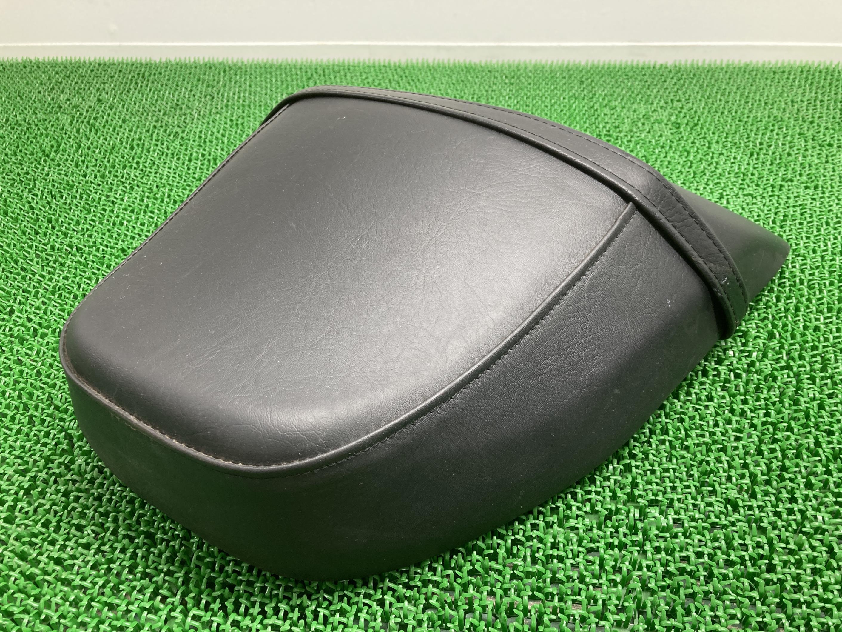 ブルバードM109R タンデムシート 48G スズキ 純正 バイク 部品 VY53A BOULEVARD シートバンド タンデムベルト 破れ無し 車検 Genuine 【中古】 Ja