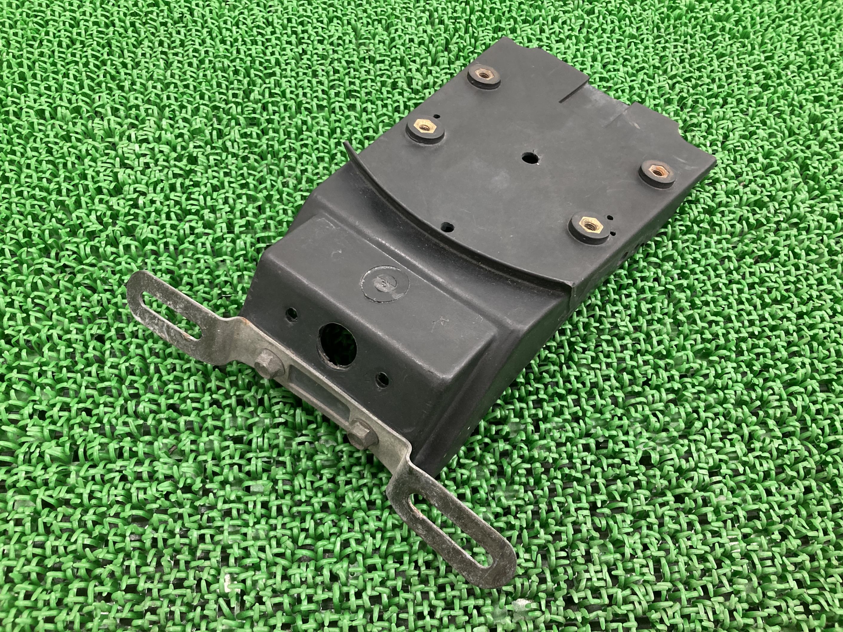 M900 リアフェンダー ドゥカティ 純正 バイク 部品 モンスター MONSTER 修復素材やカスタム素材に 品薄 車検 Genuine 【中古】 8