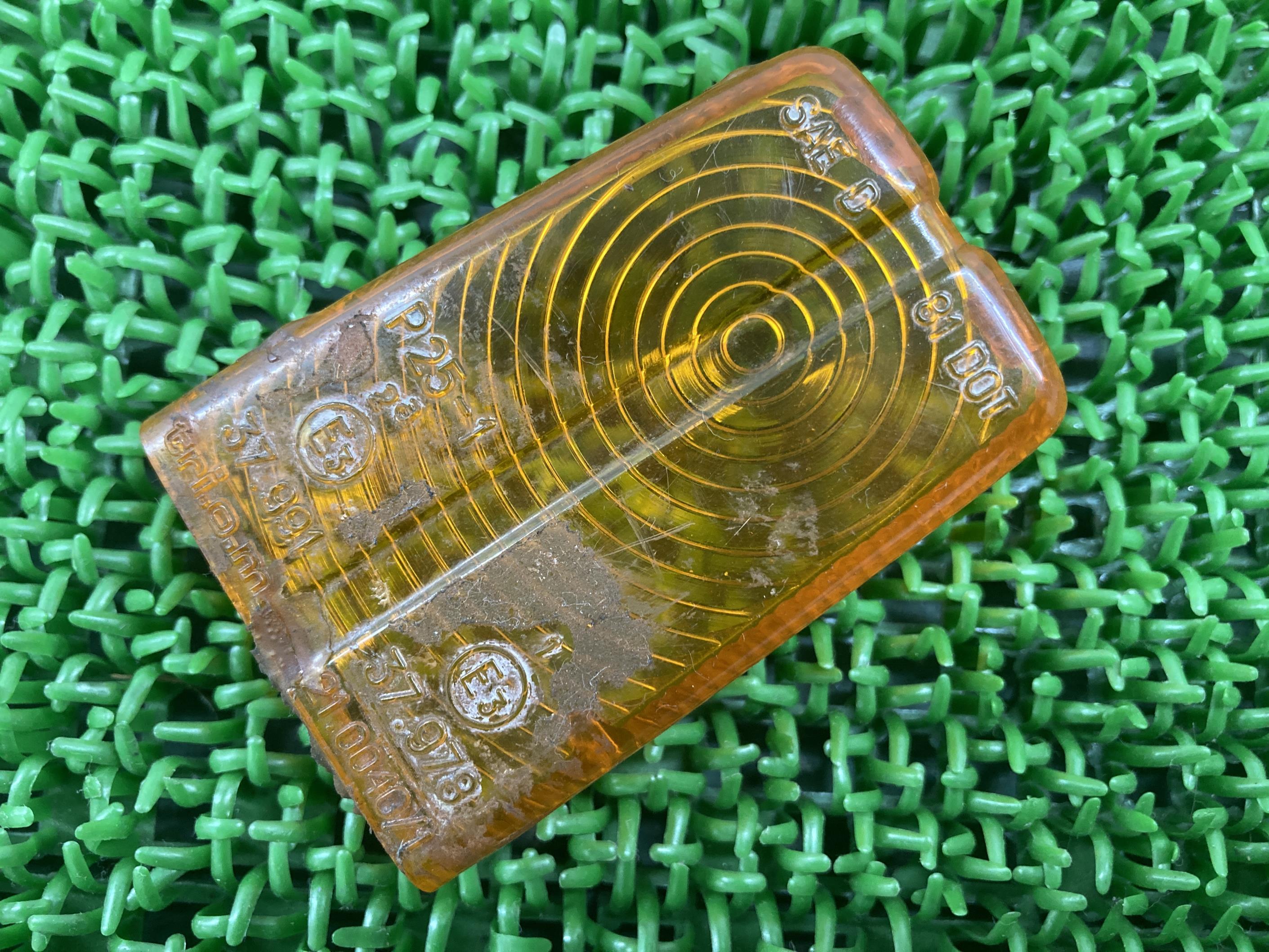 850ルマン ウインカーレンズ 片側 モ