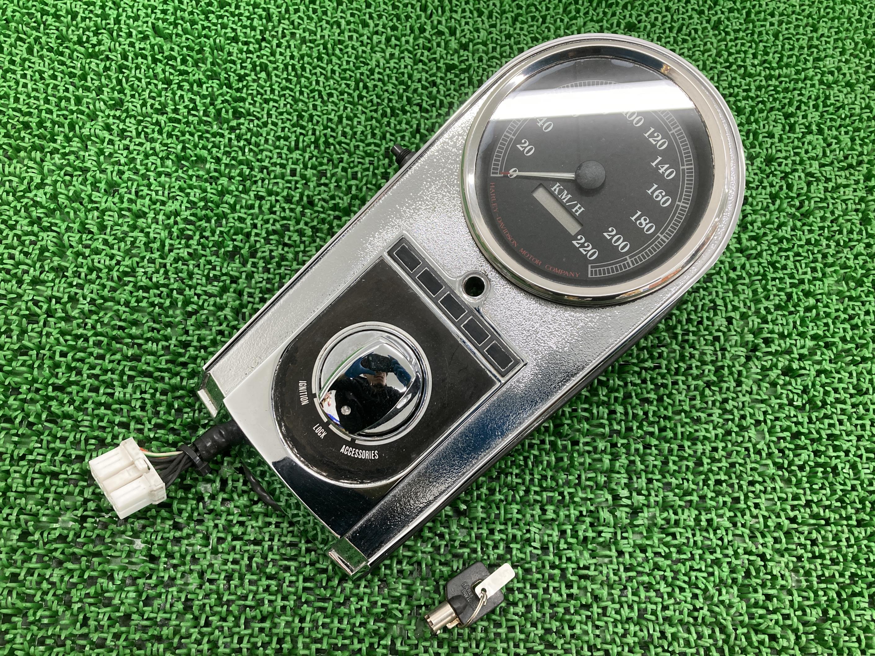 ソフテイルスピードメーターハーレー純正バイク部品FLSTFFLSTCFLSTSFXSTFXSTC車検Genuine【中古】 99