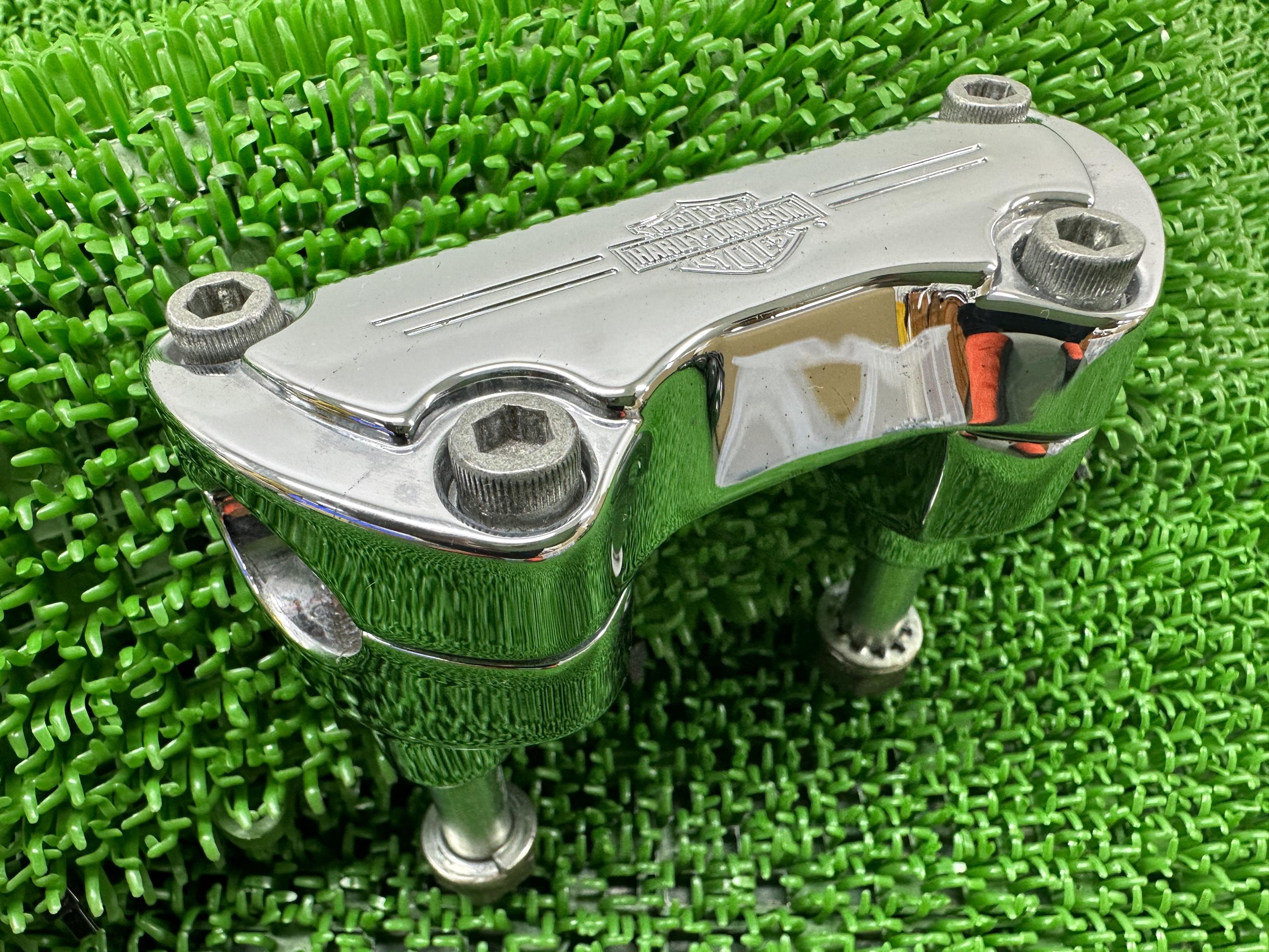 ソフテイル ハンドルポスト ハーレー 純正 バイク 部品 1インチハンドル用 クランプ ライザー コンディション良好 車検 Genuine 【中古】 84