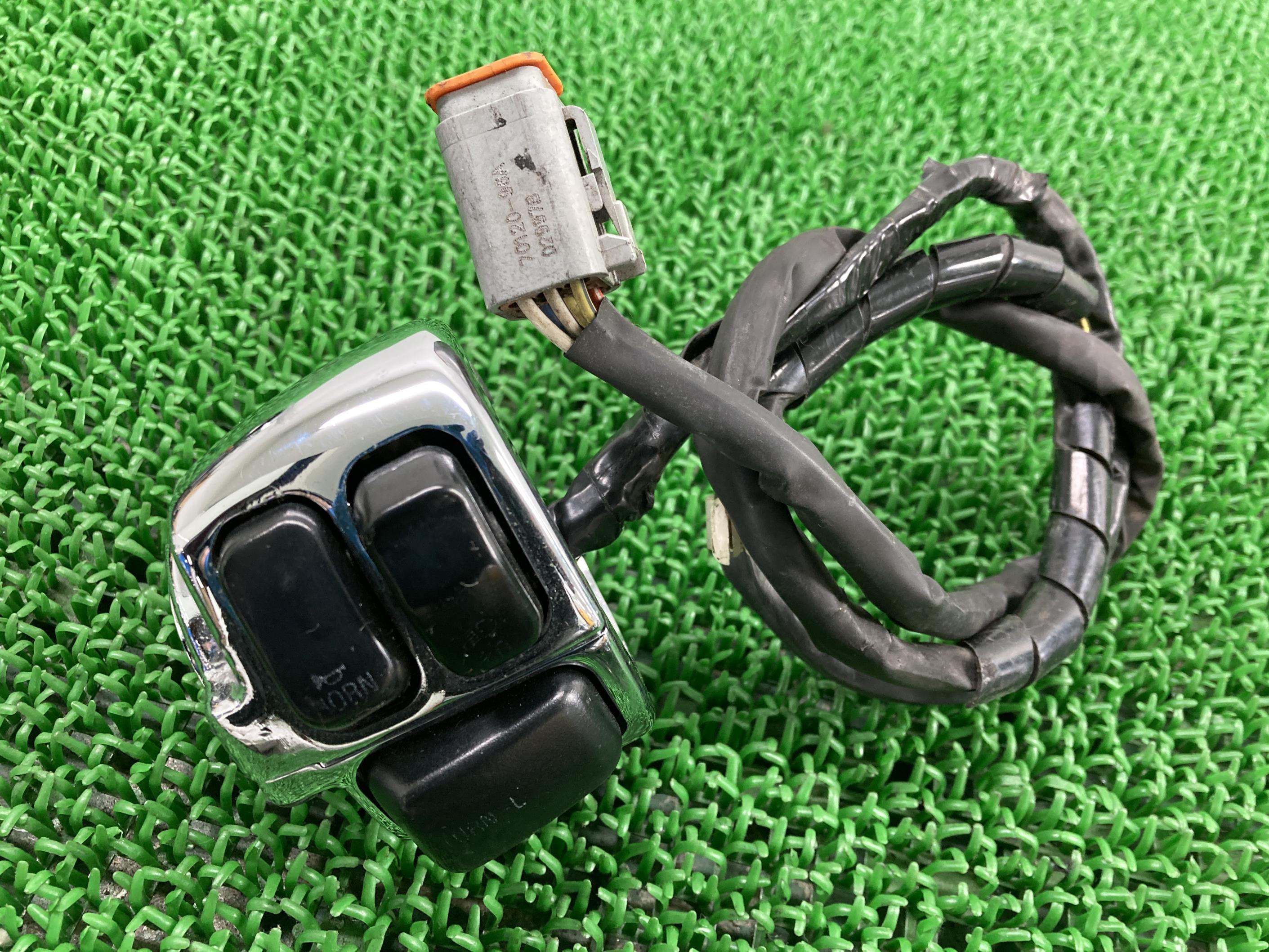 ソフテイルハンドルスイッチ左ハーレー純正バイク部品エボEVOFLSTFXSTクローム車検Genuine【中古】 49