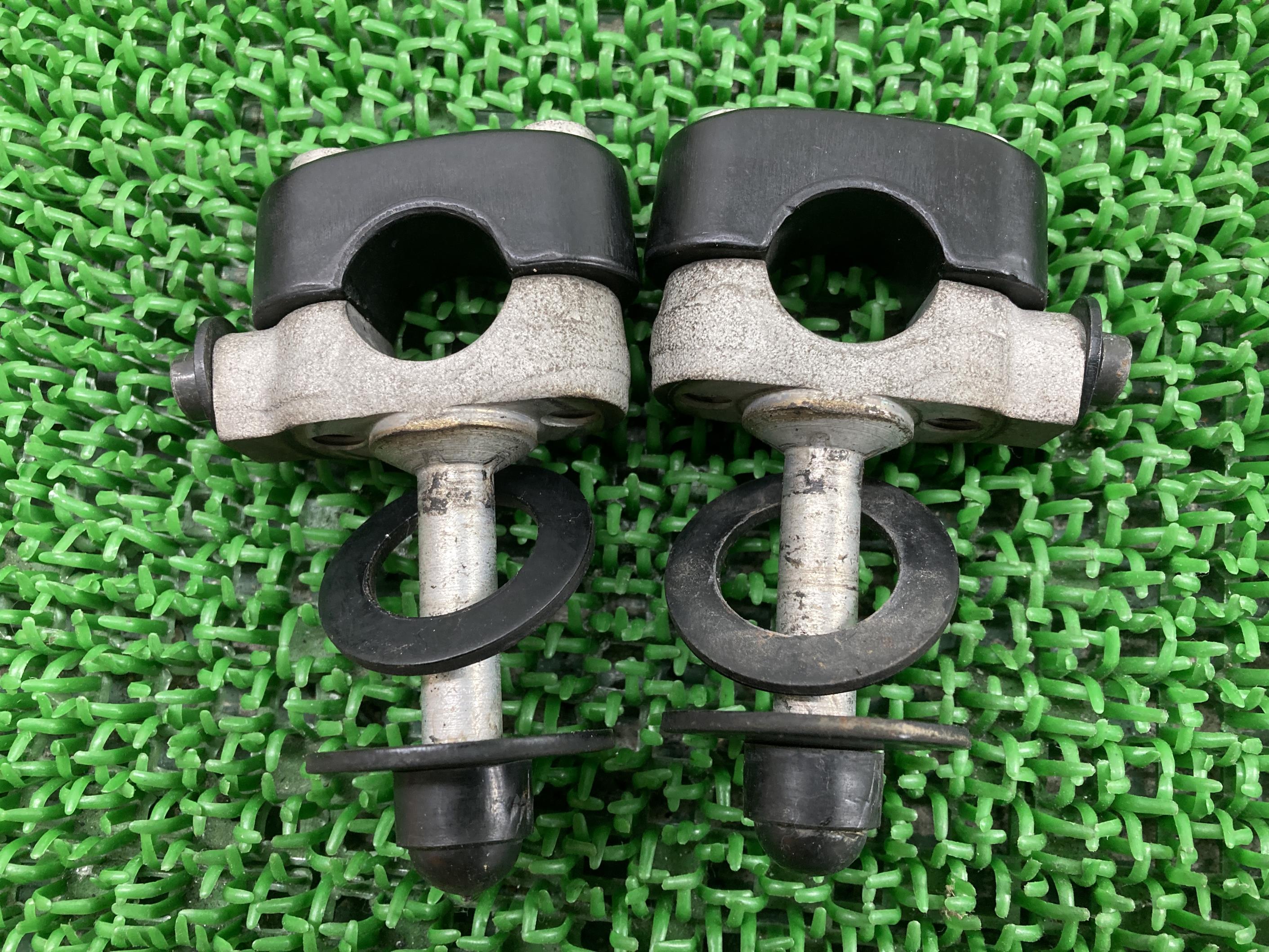 K1ハンドルポスト左右BMW純正バイク部品ハンドルクランプ曲がり無し品薄希少品車検Genuine【中古】 90