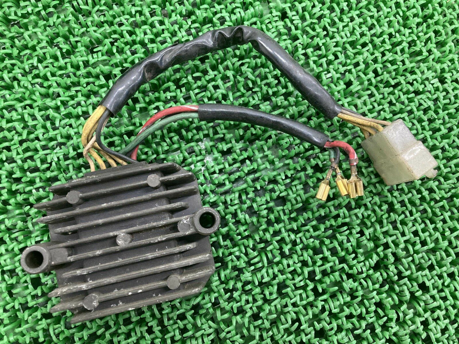 CB750F レギュレター ホンダ 純正 バイク 部品 RC04 CB750K レギュレーター レクチファイアー 修復素材に 車検 Genuine 【中古】 Bi