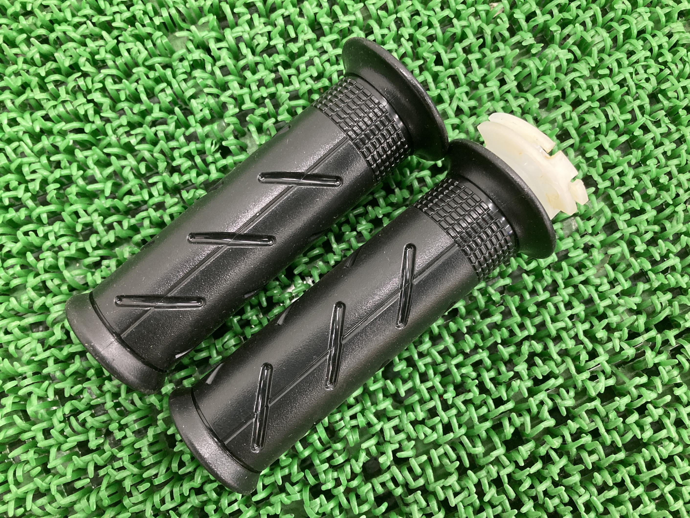 ADV150ハンドルグリップ左右ホンダ純正バイク部品KF38アクセルカラースロットルコーン綺麗良品破れ無し車検Genuine【中古】 26