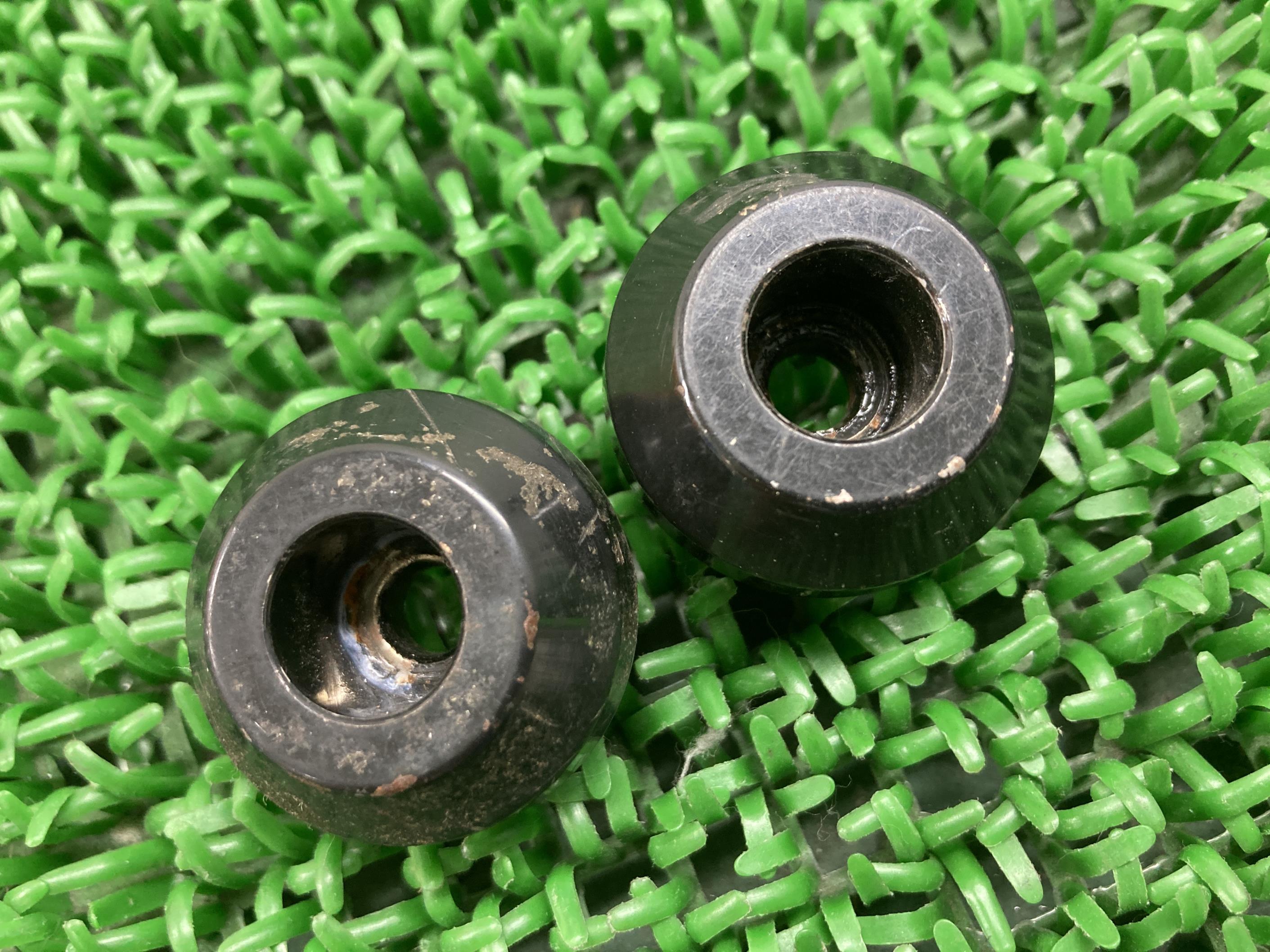 NMAXハンドルバーエンド左右SED6J-007***ヤマハ純正バイク部品2018年式外しSED6Jウエイトグリップエンド曲がり無し品薄車検Genuine【中古...