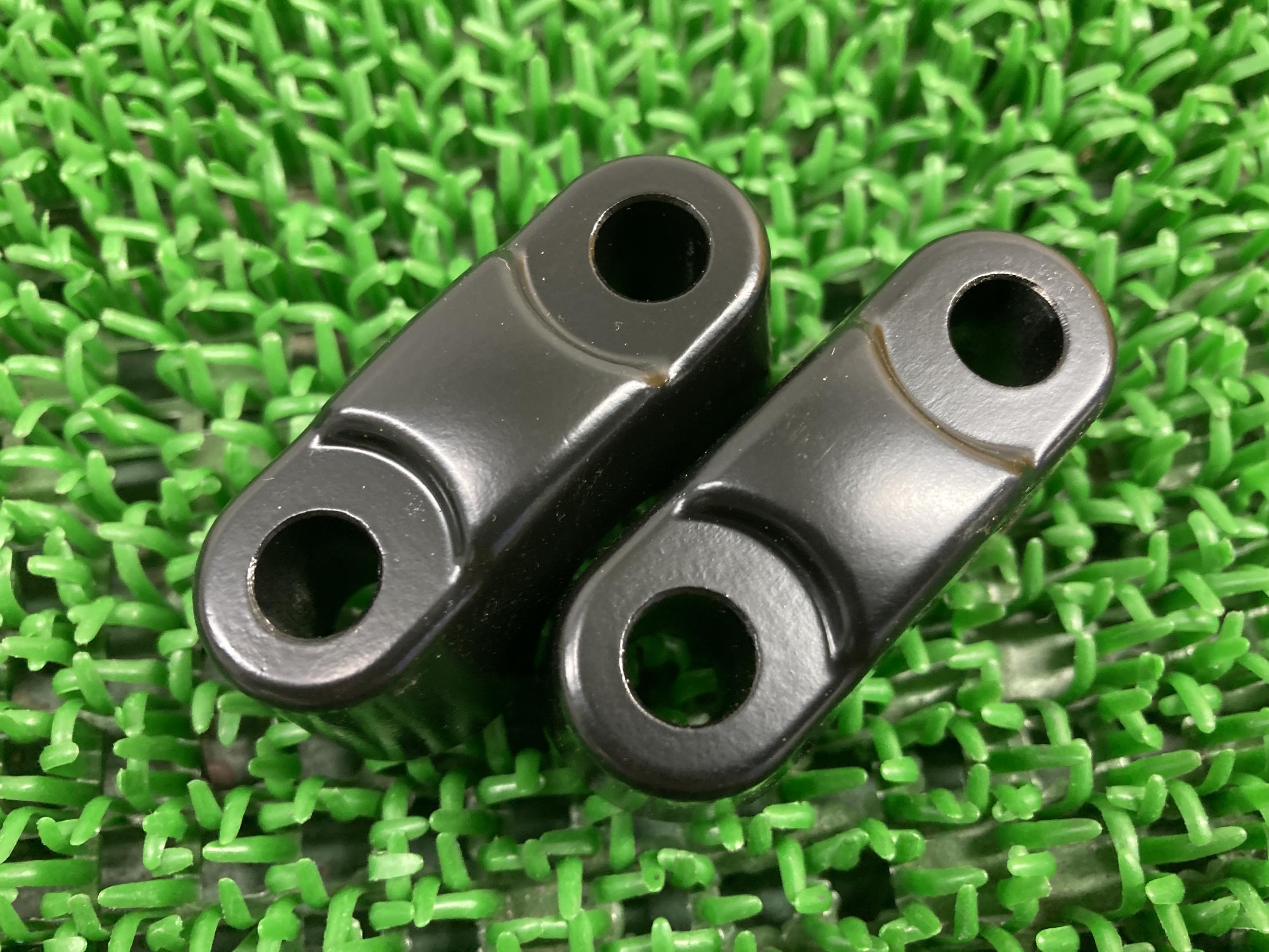 Z1Z2ハンドルポスト左右カワサキ純正バイク部品900Super4750RSハンドルクランプ当時物昭和レトロ曲がり無し車検Genuine【中古】 49